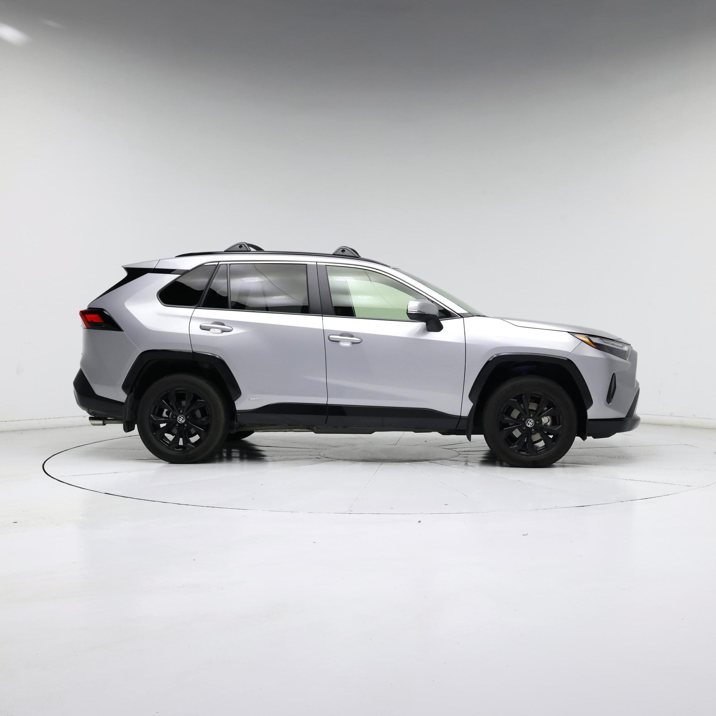 Thumbnail: 2022 Toyota RAV4 - 7