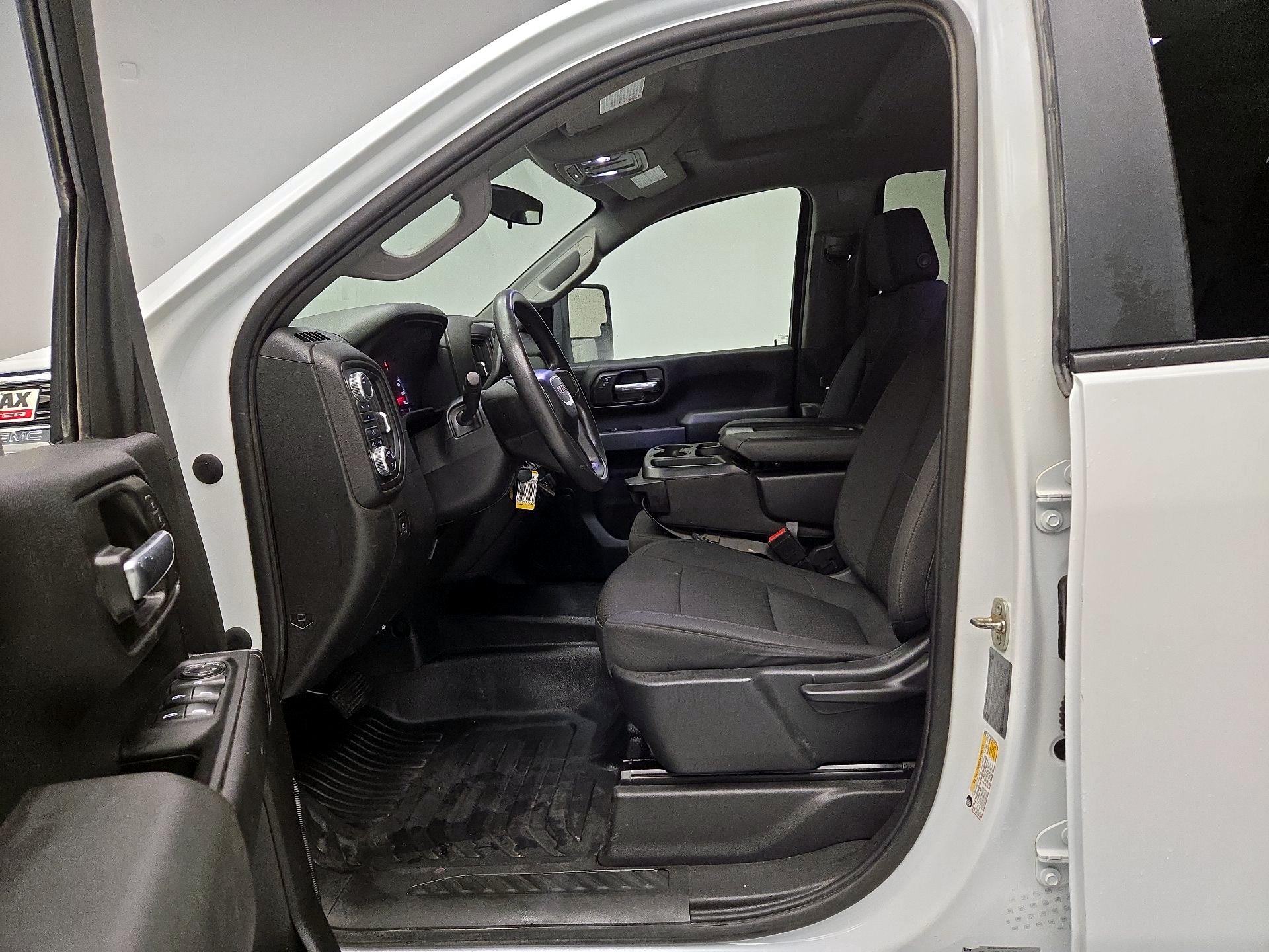 Thumbnail: 2023 GMC Sierra 3500 - 9