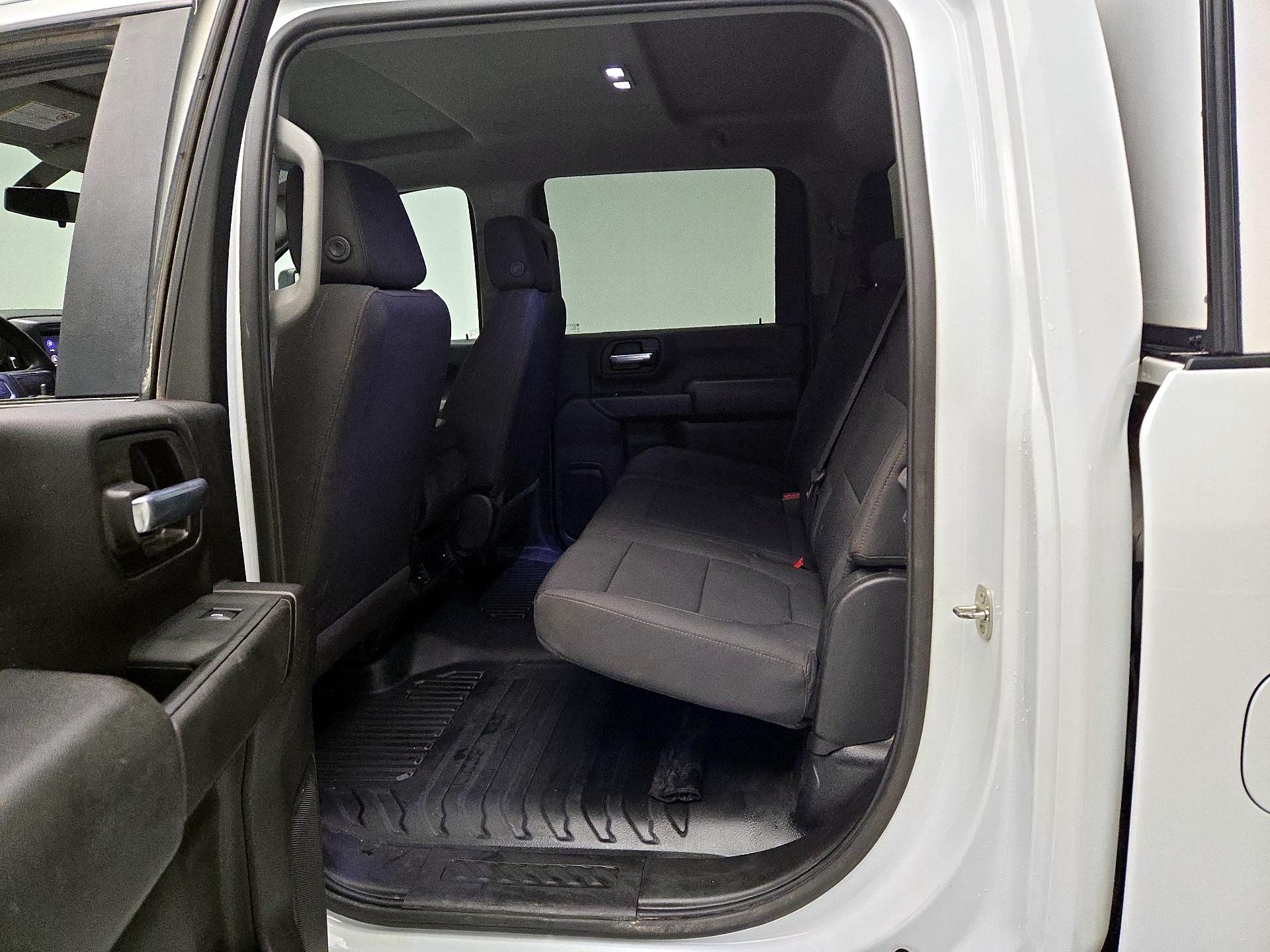 Thumbnail: 2023 GMC Sierra 3500 - 17