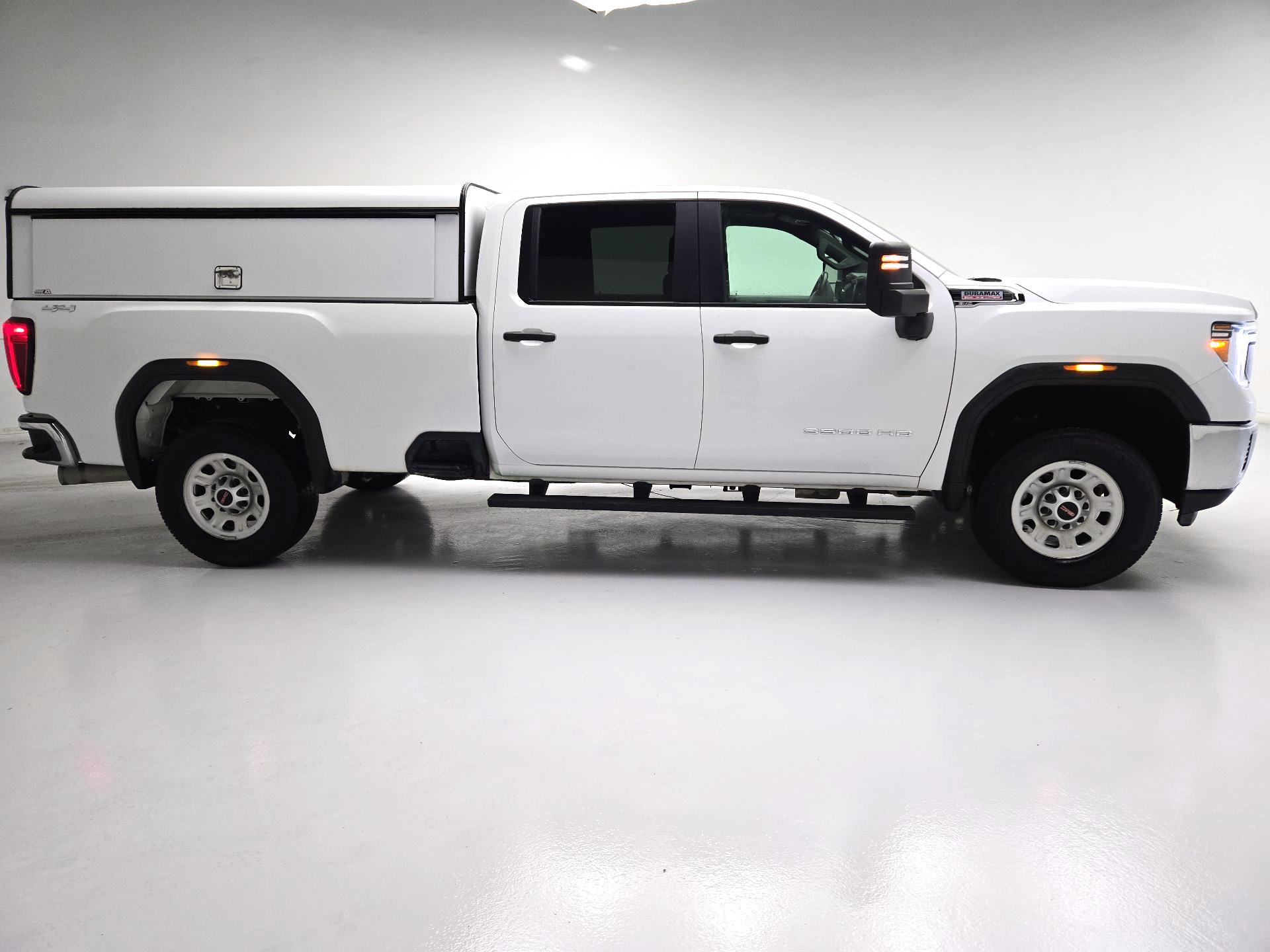 Thumbnail: 2023 GMC Sierra 3500 - 4