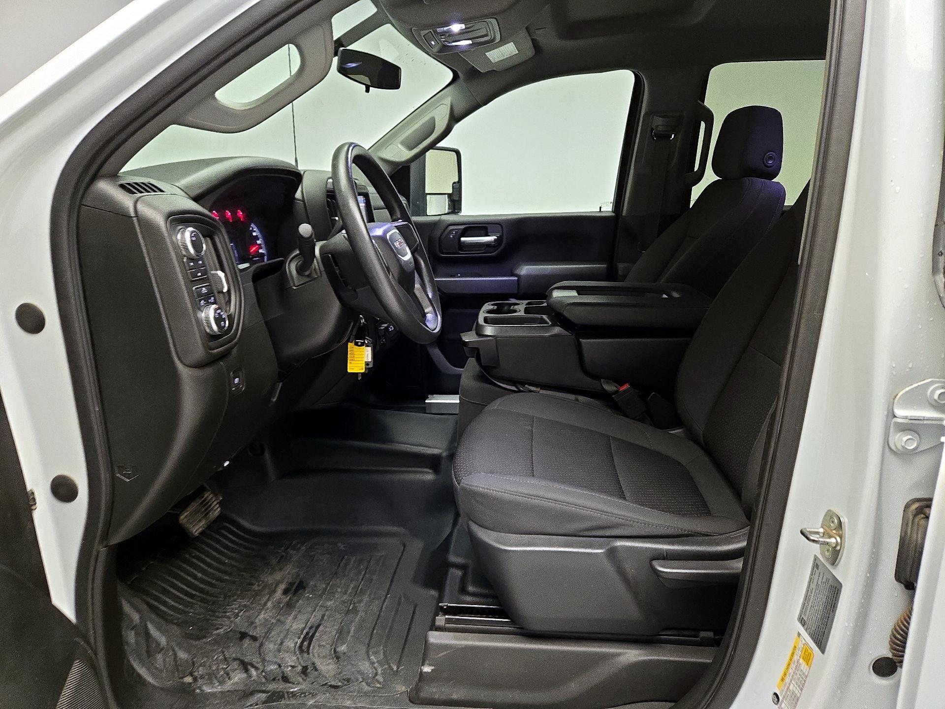 Thumbnail: 2023 GMC Sierra 3500 - 9