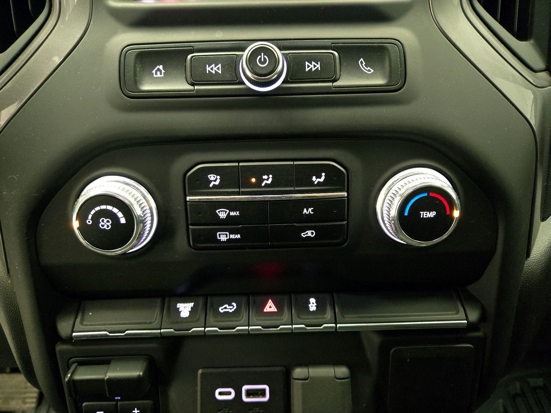 Thumbnail: 2023 GMC Sierra 3500 - 13