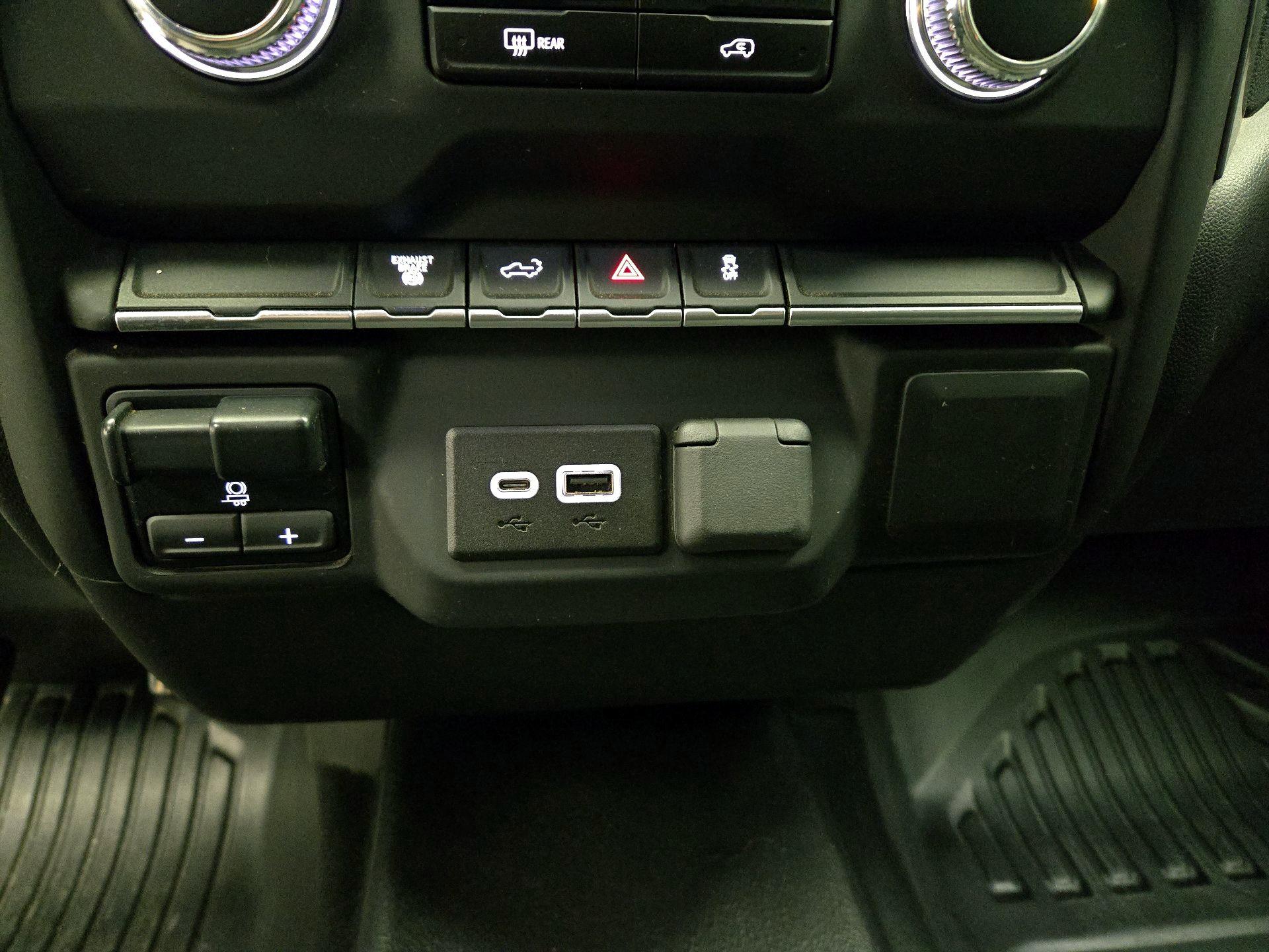 Thumbnail: 2023 GMC Sierra 3500 - 15