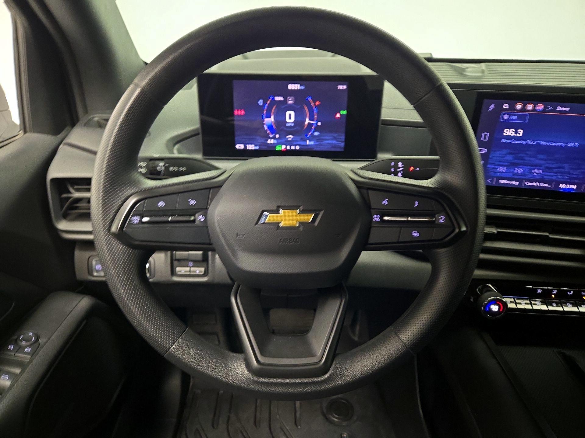Thumbnail: 2024 Chevrolet Silverado EV - 10