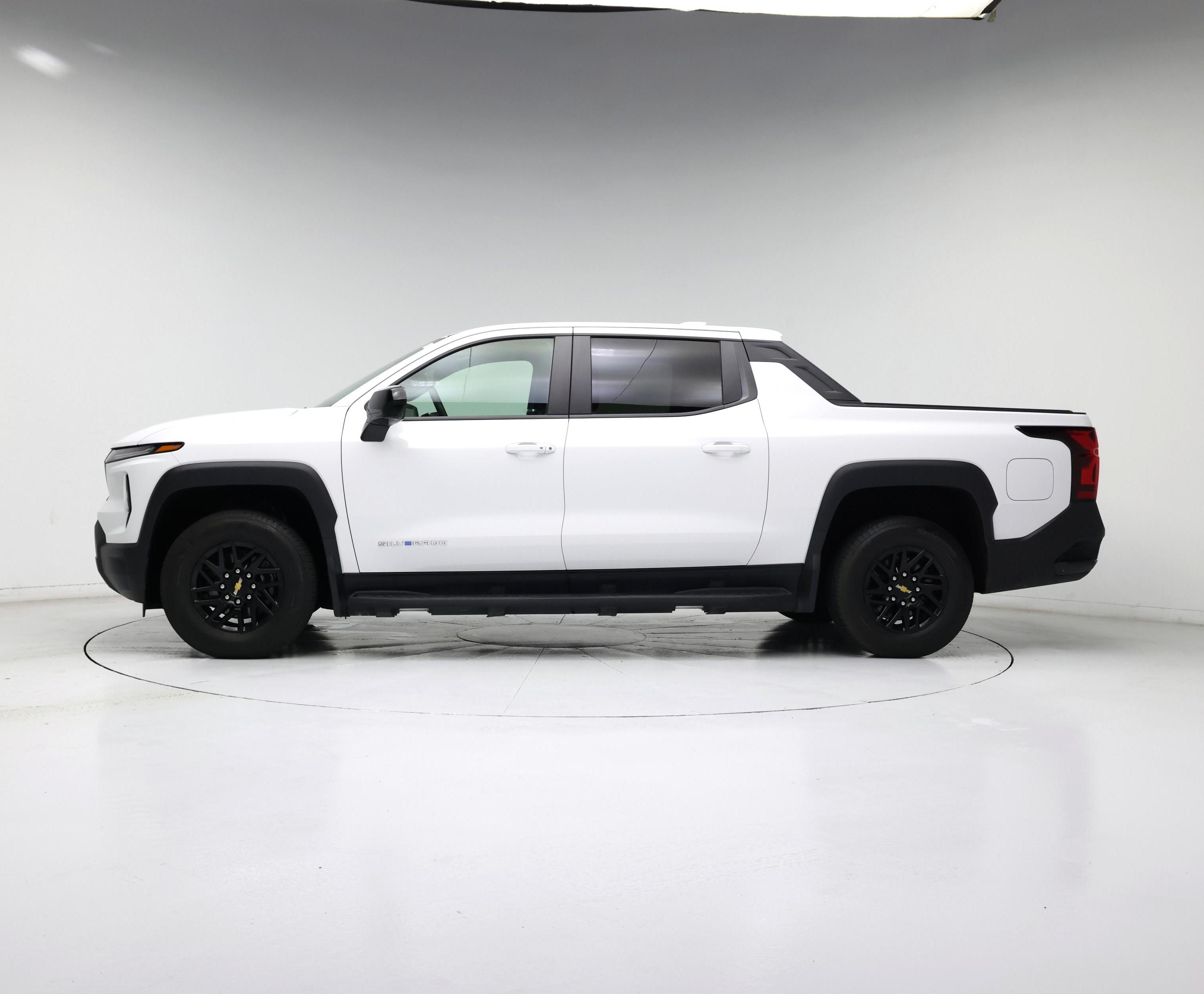 Thumbnail: 2024 Chevrolet Silverado EV - 3