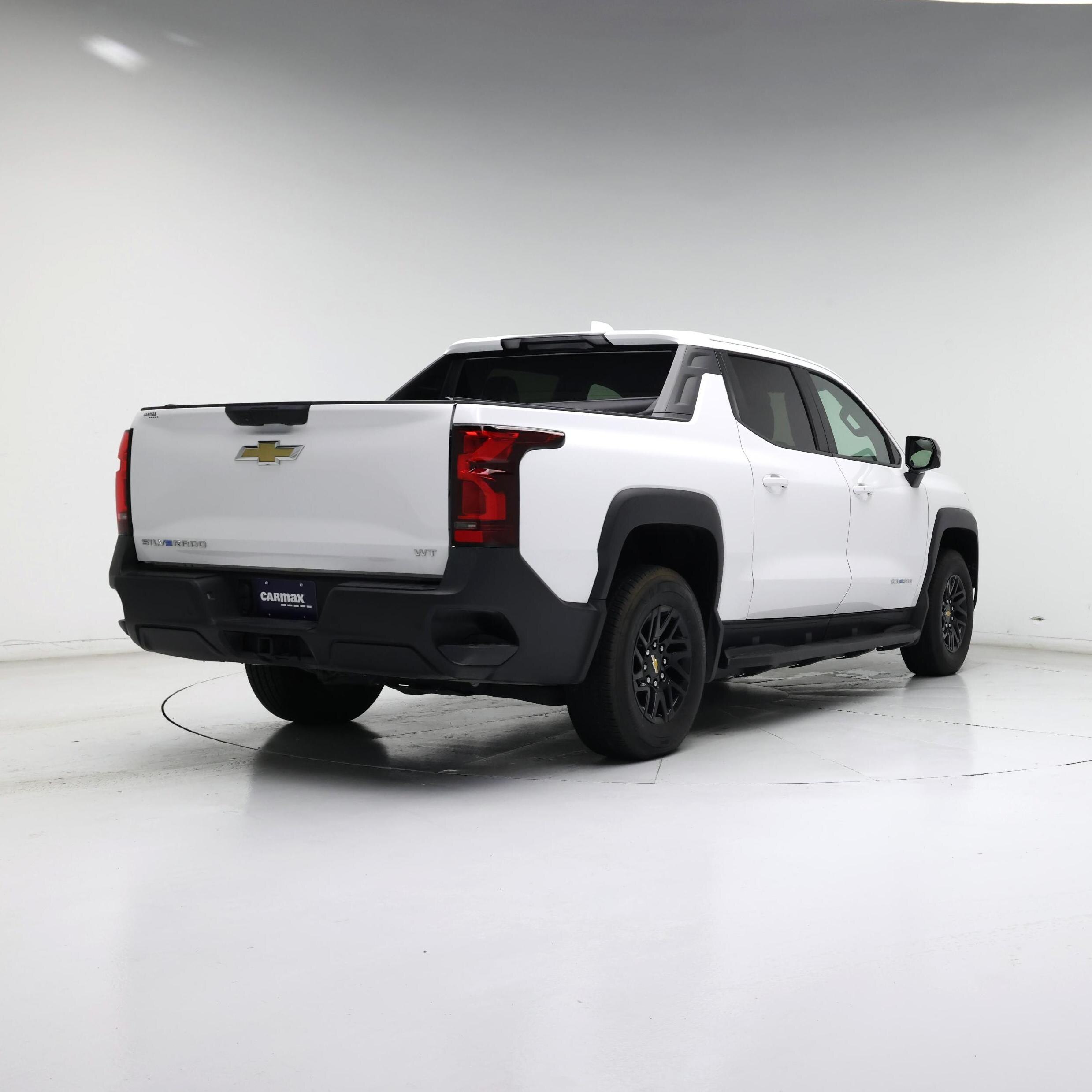 Thumbnail: 2024 Chevrolet Silverado EV - 8
