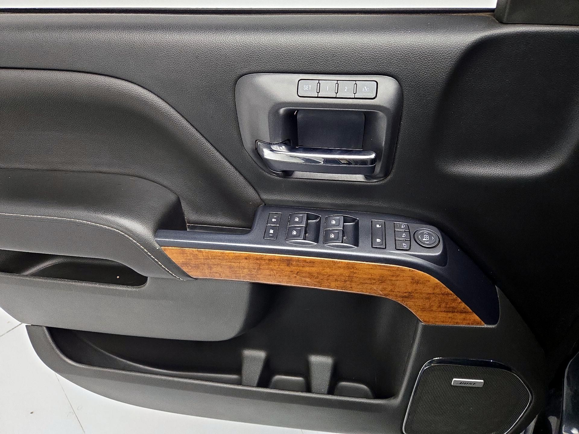 Thumbnail: 2017 Chevrolet Silverado 1500 - 12