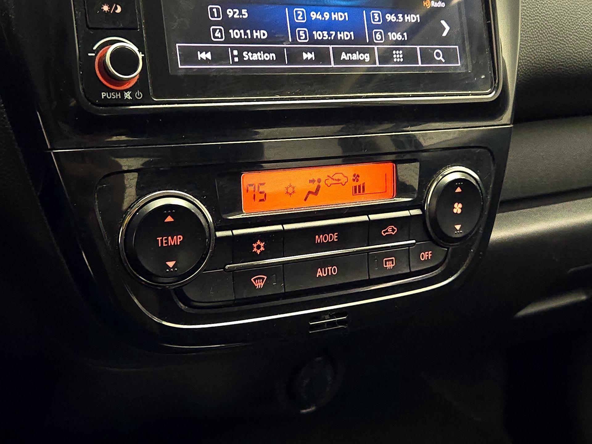 Thumbnail: 2021 Mitsubishi Mirage - 16