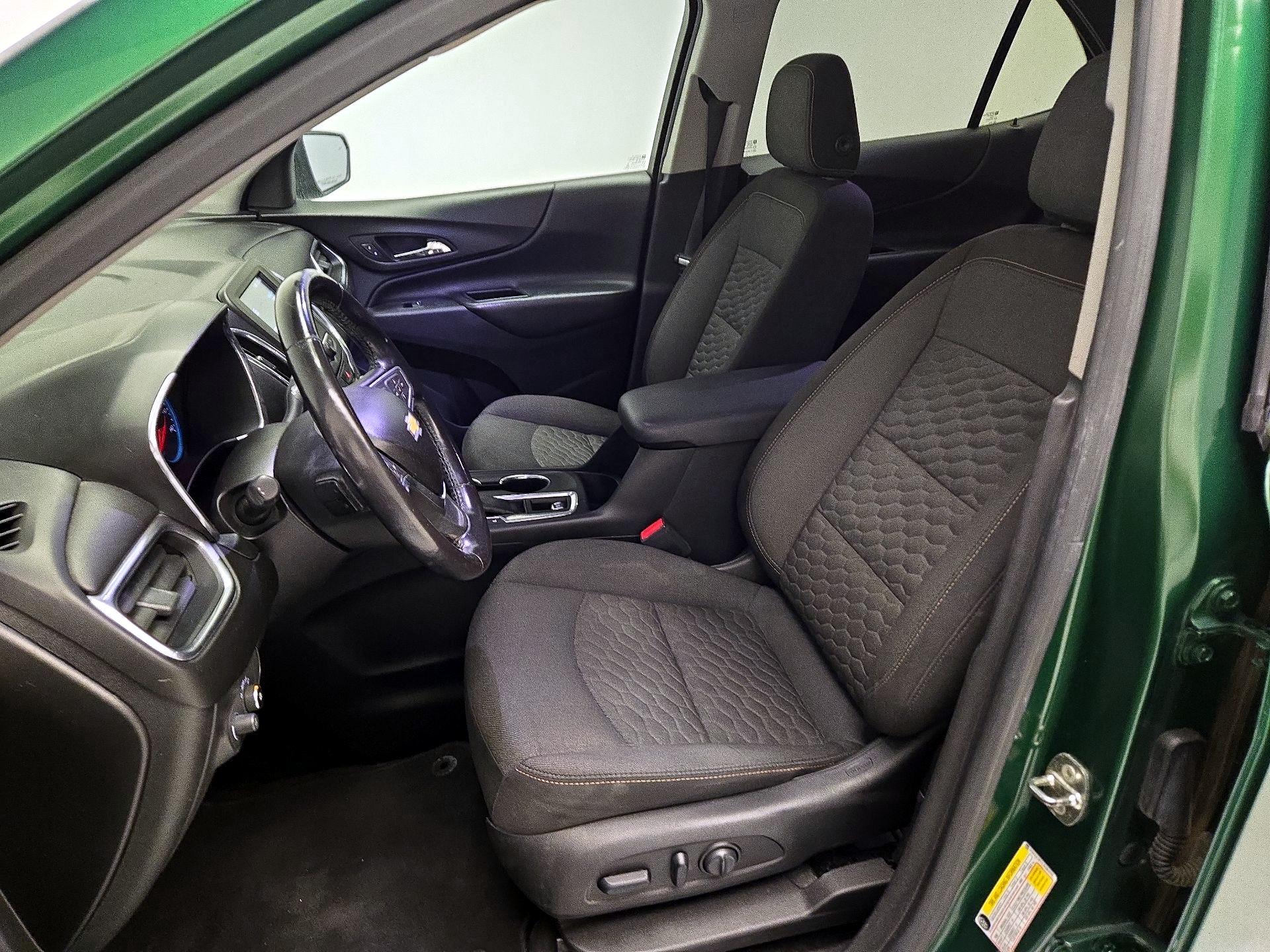 Thumbnail: 2018 Chevrolet Equinox - 11