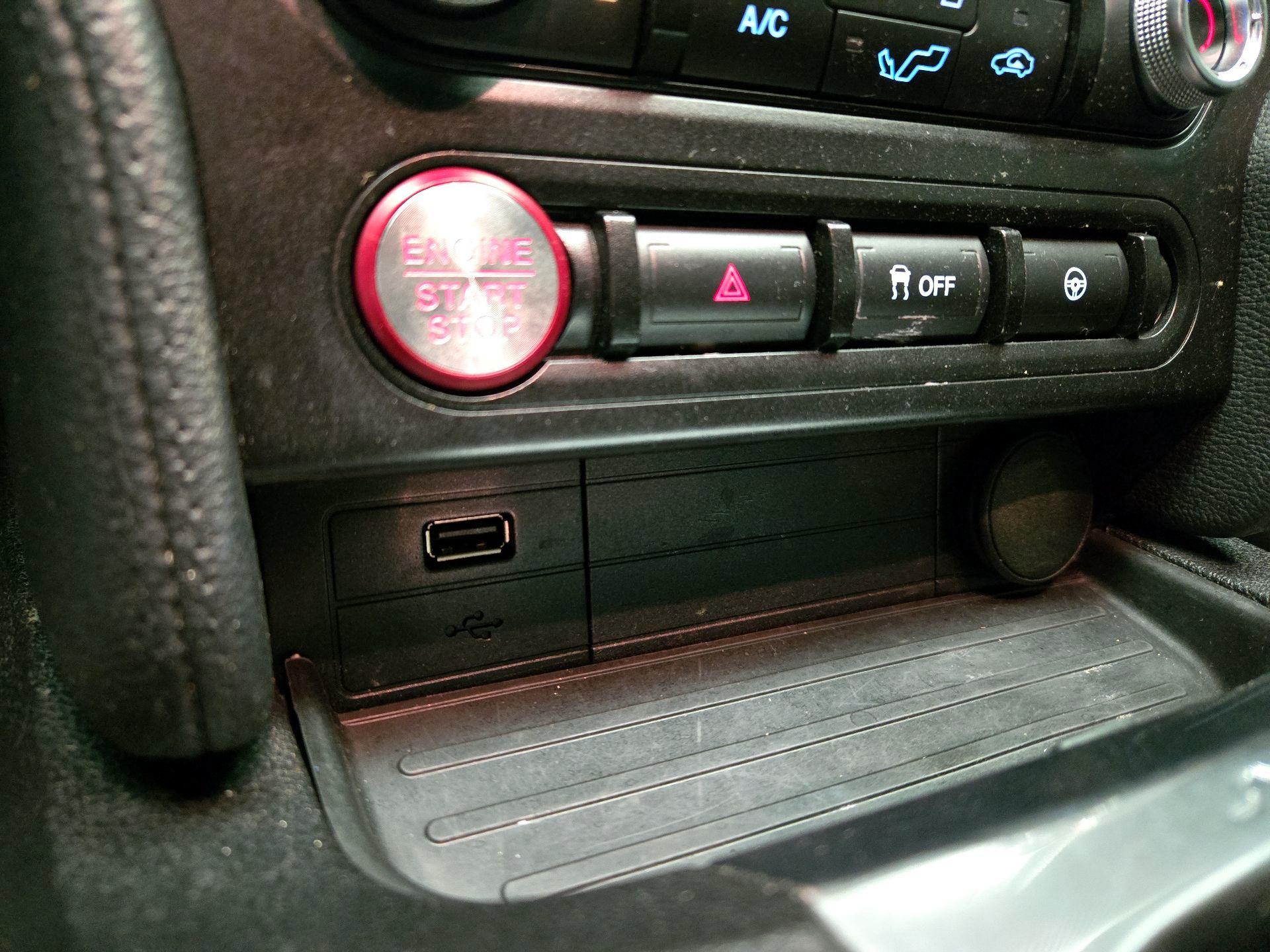 Thumbnail: 2019 Ford Mustang - 18