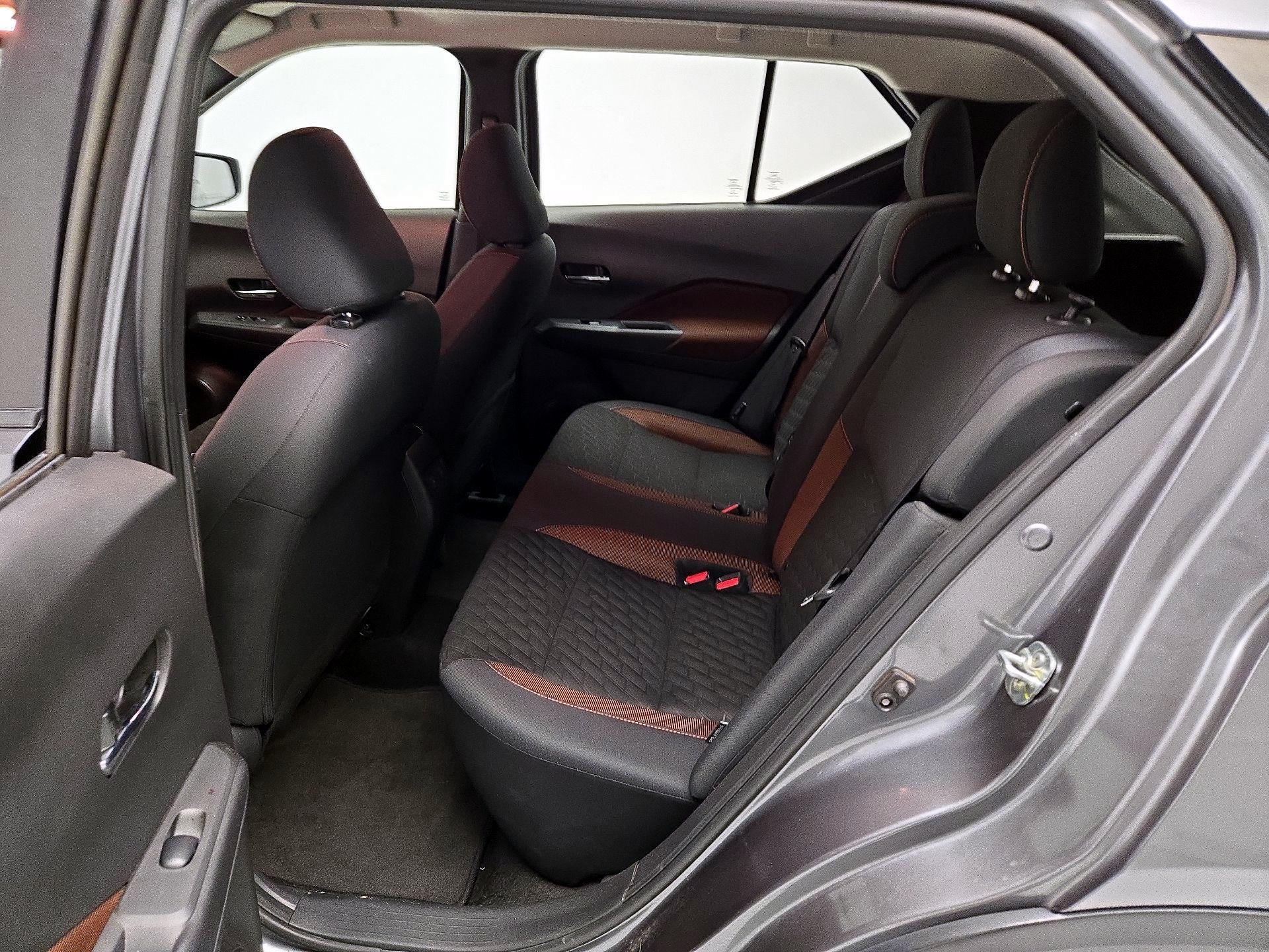 Thumbnail: 2021 Nissan Kicks - 18