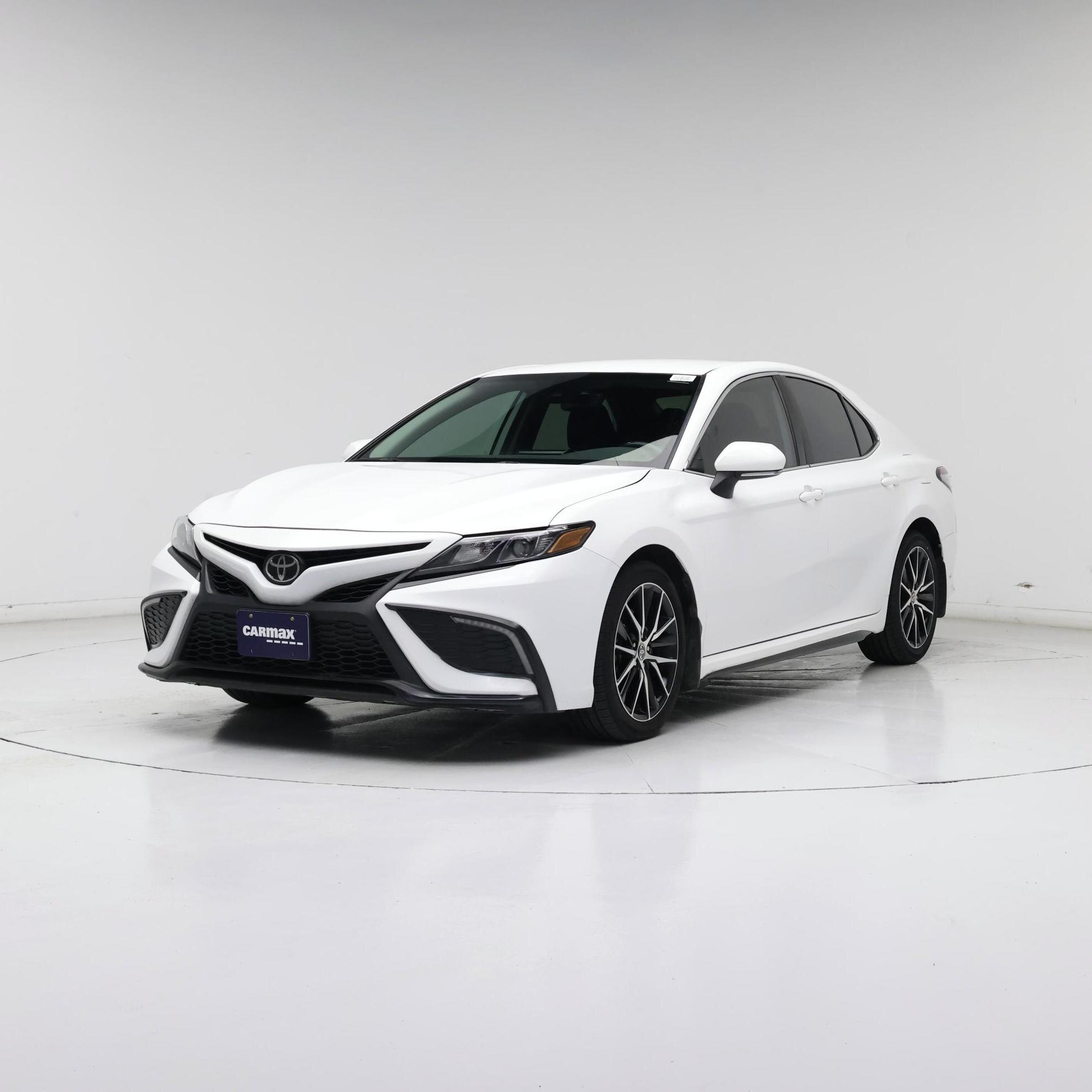 Thumbnail: 2023 Toyota Camry - 4
