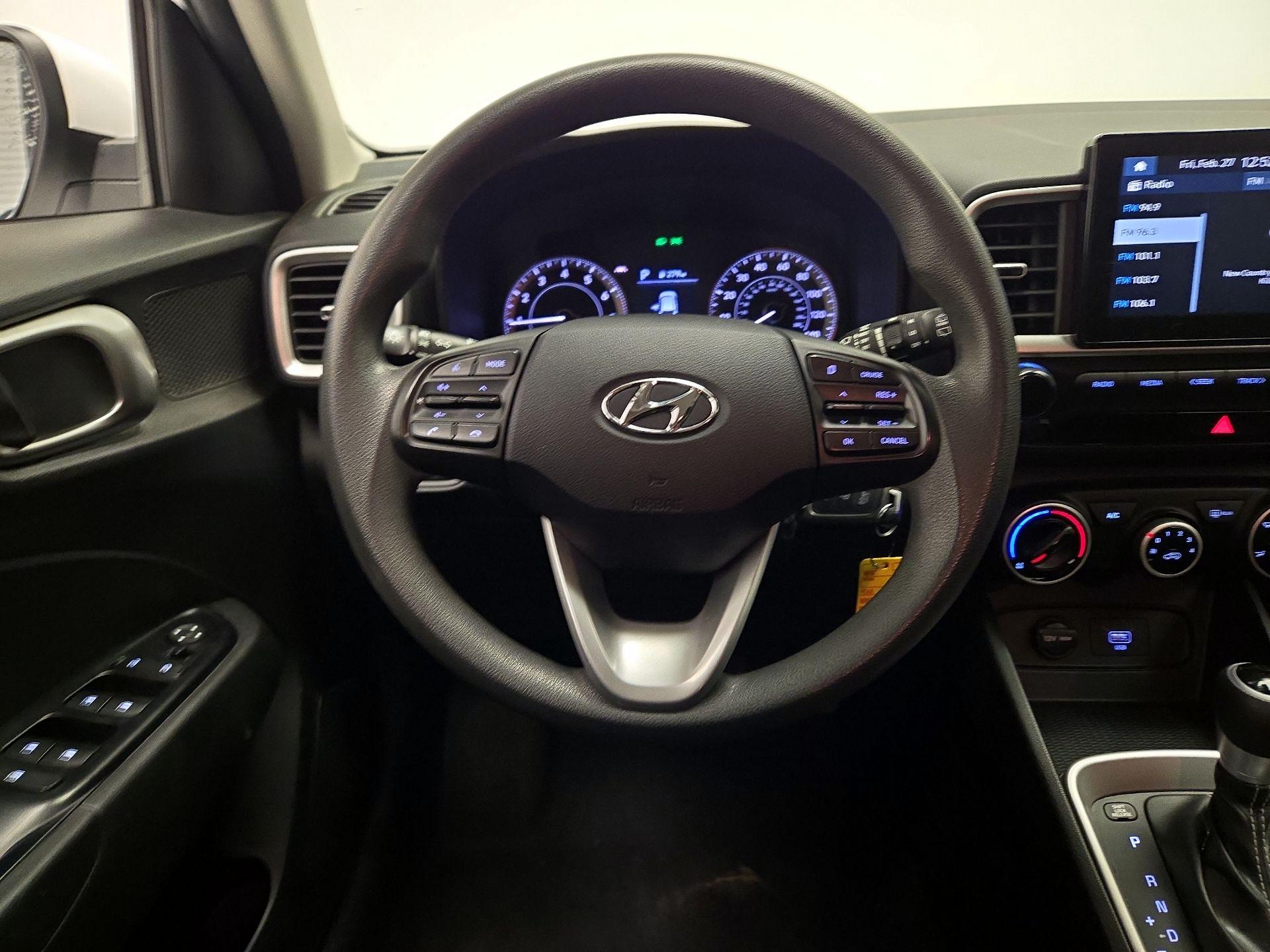 Thumbnail: 2021 Hyundai Venue - 10