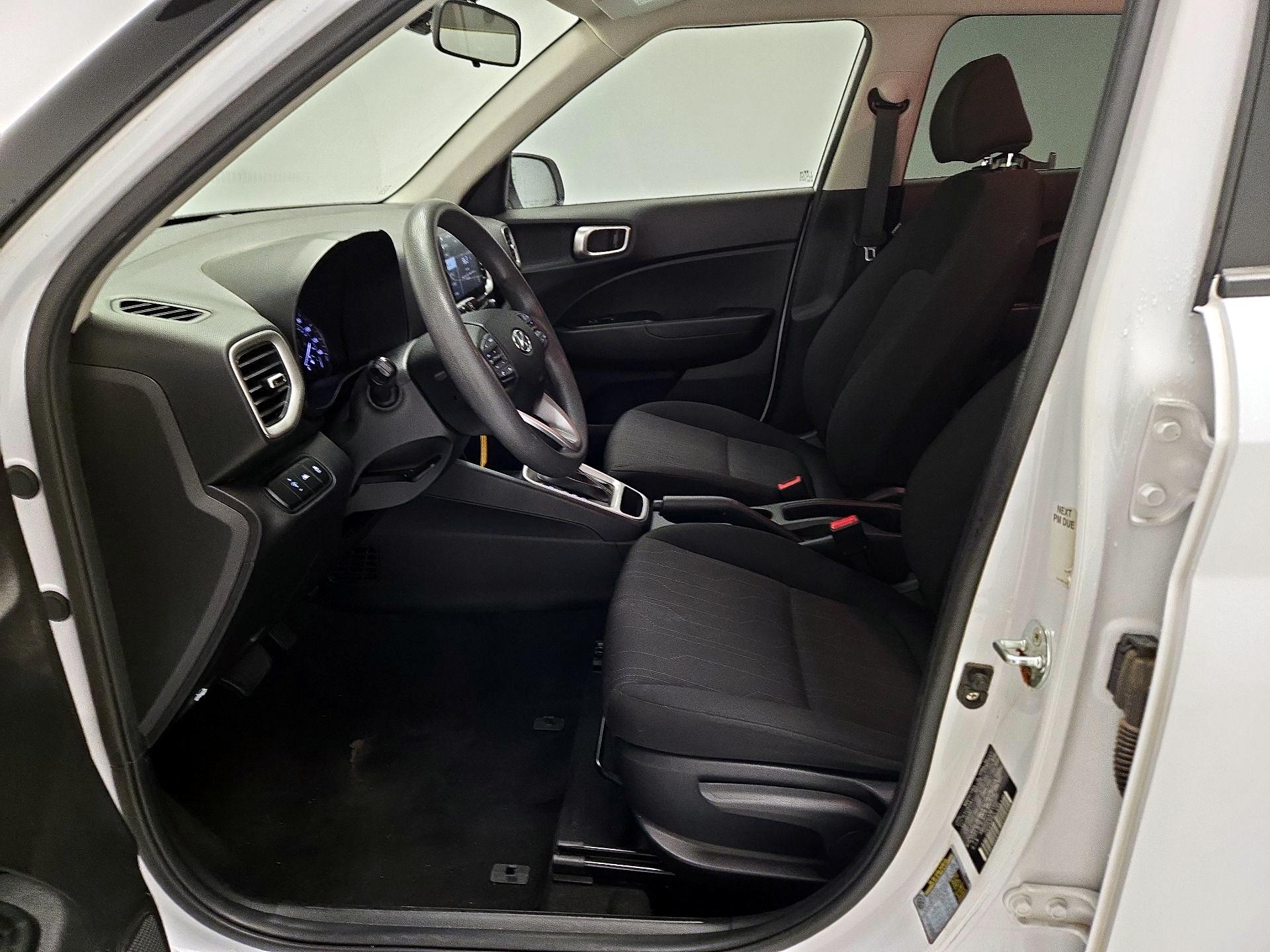 Thumbnail: 2021 Hyundai Venue - 11