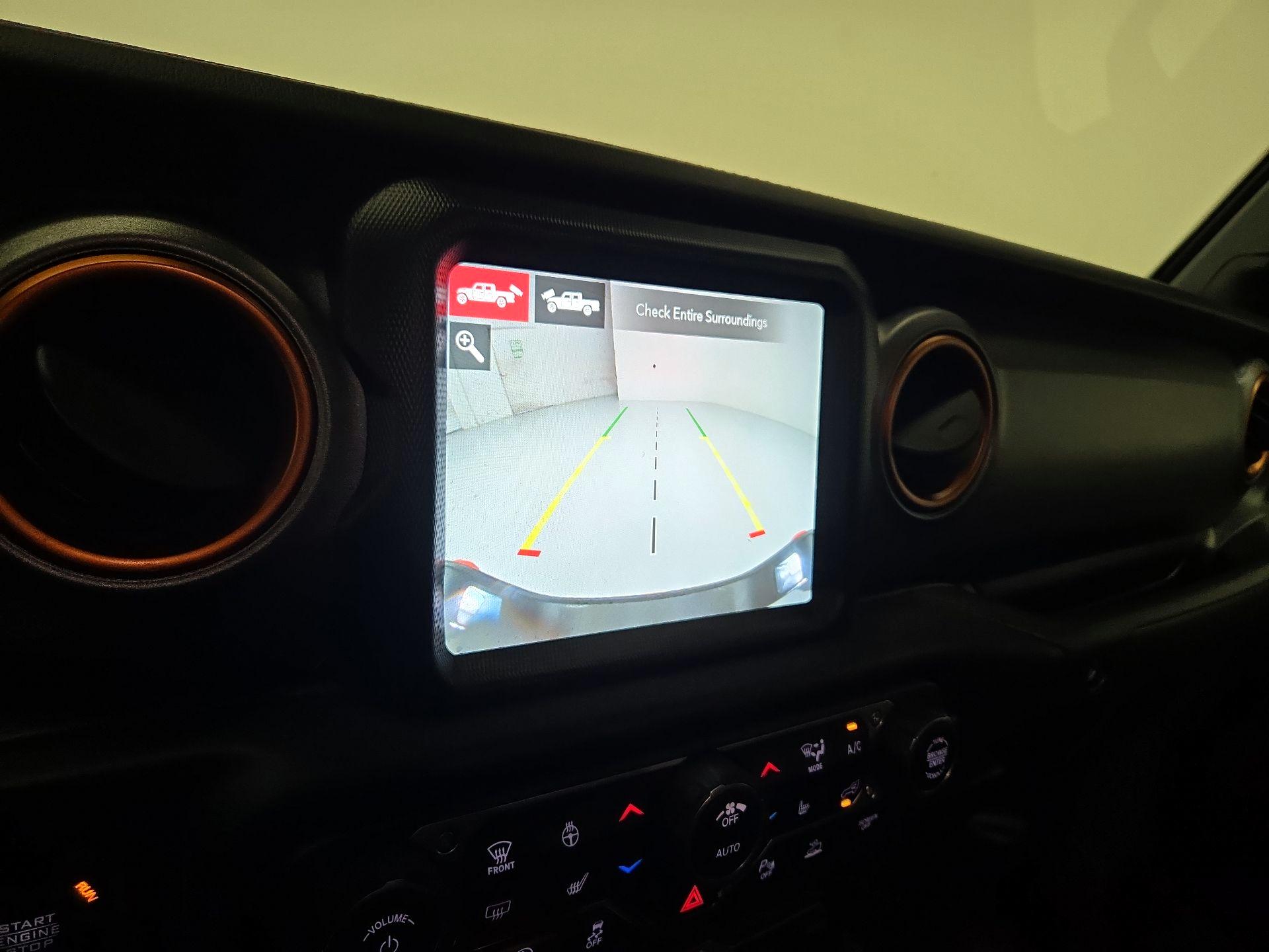 Thumbnail: 2021 Jeep Gladiator - 15