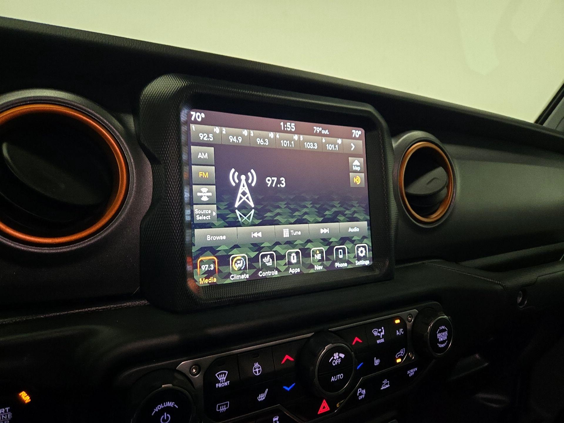 Thumbnail: 2021 Jeep Gladiator - 16