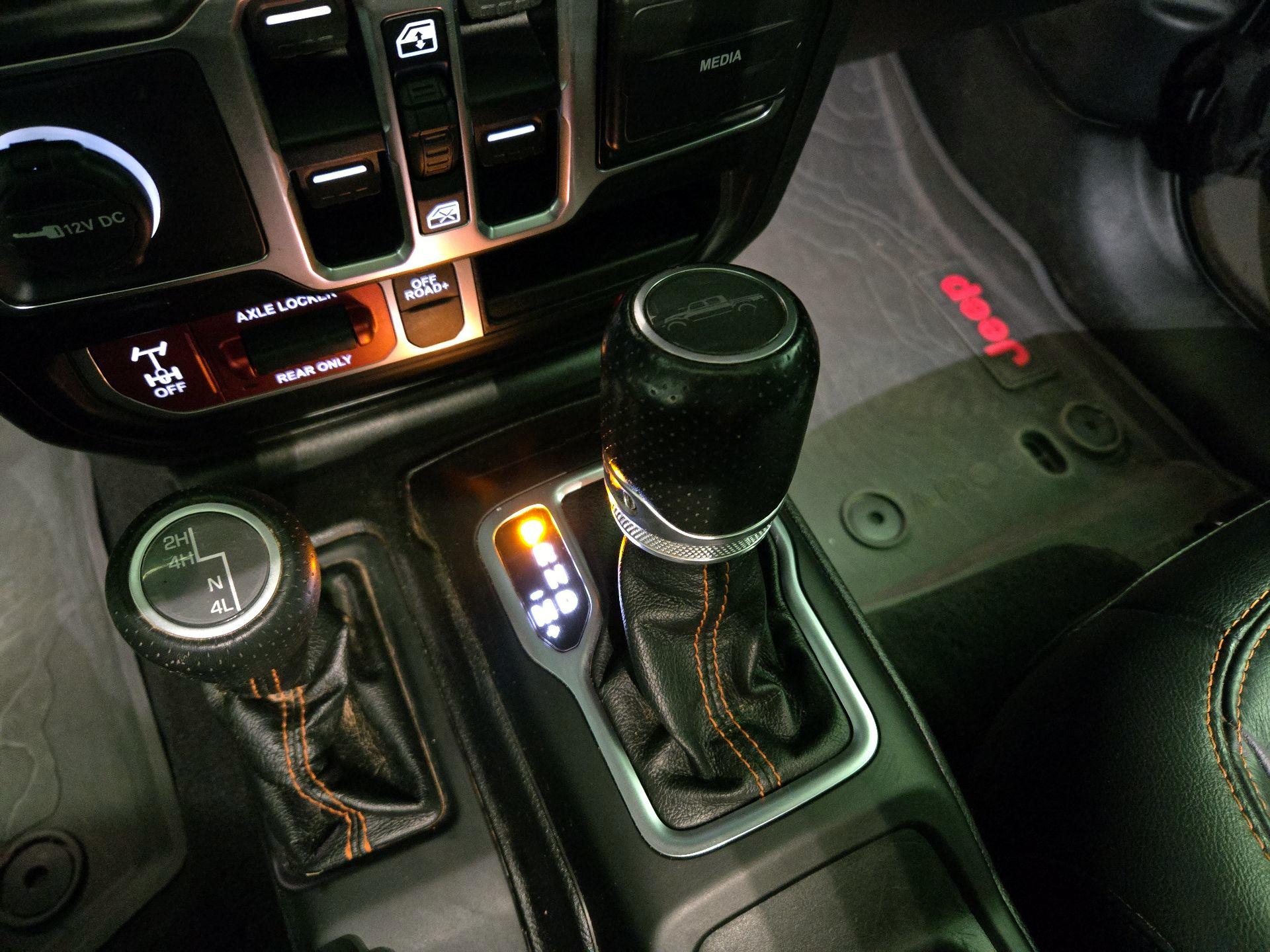 Thumbnail: 2021 Jeep Gladiator - 18