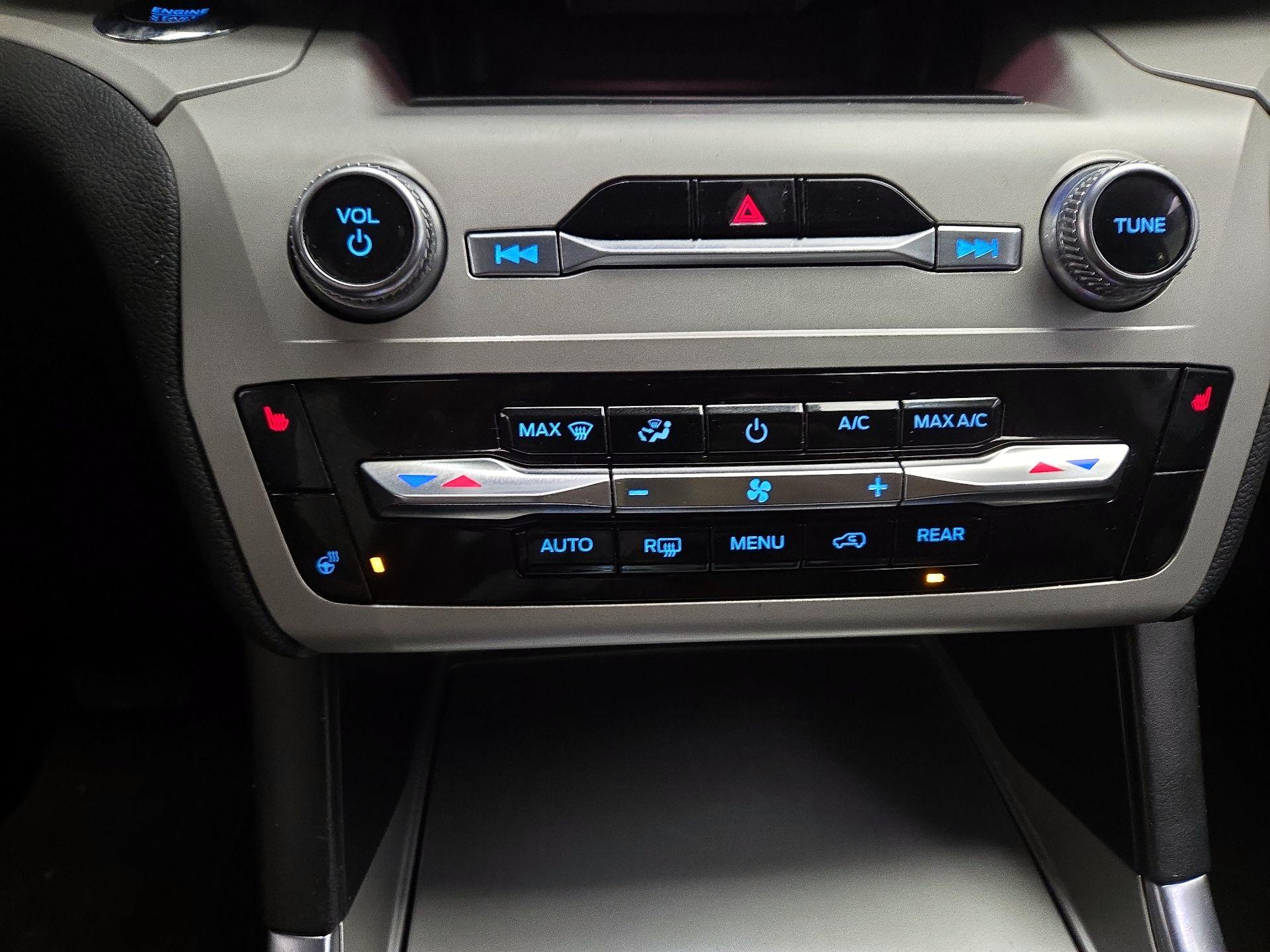 Thumbnail: 2024 Ford Explorer - 16