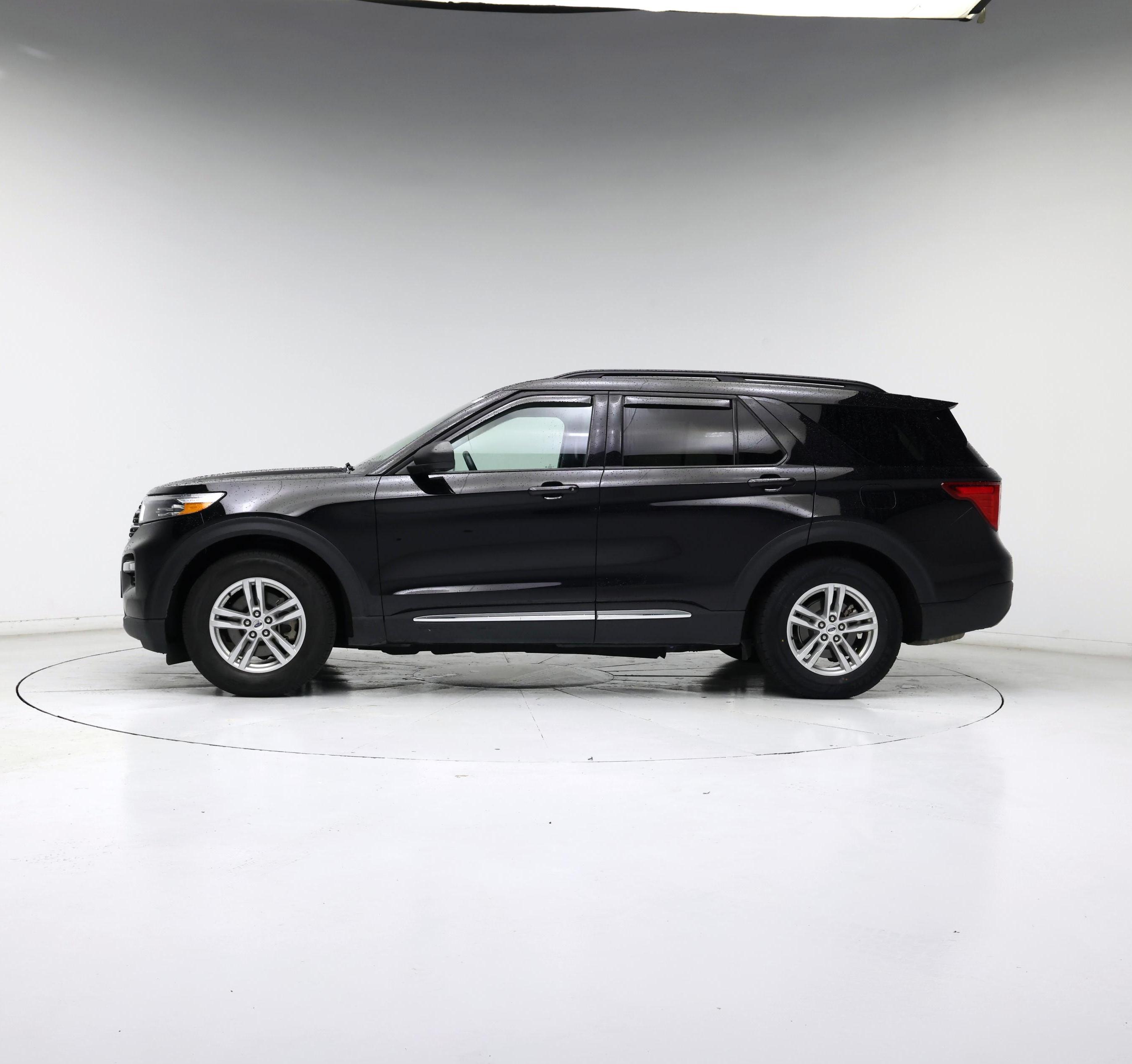 Thumbnail: 2024 Ford Explorer - 3