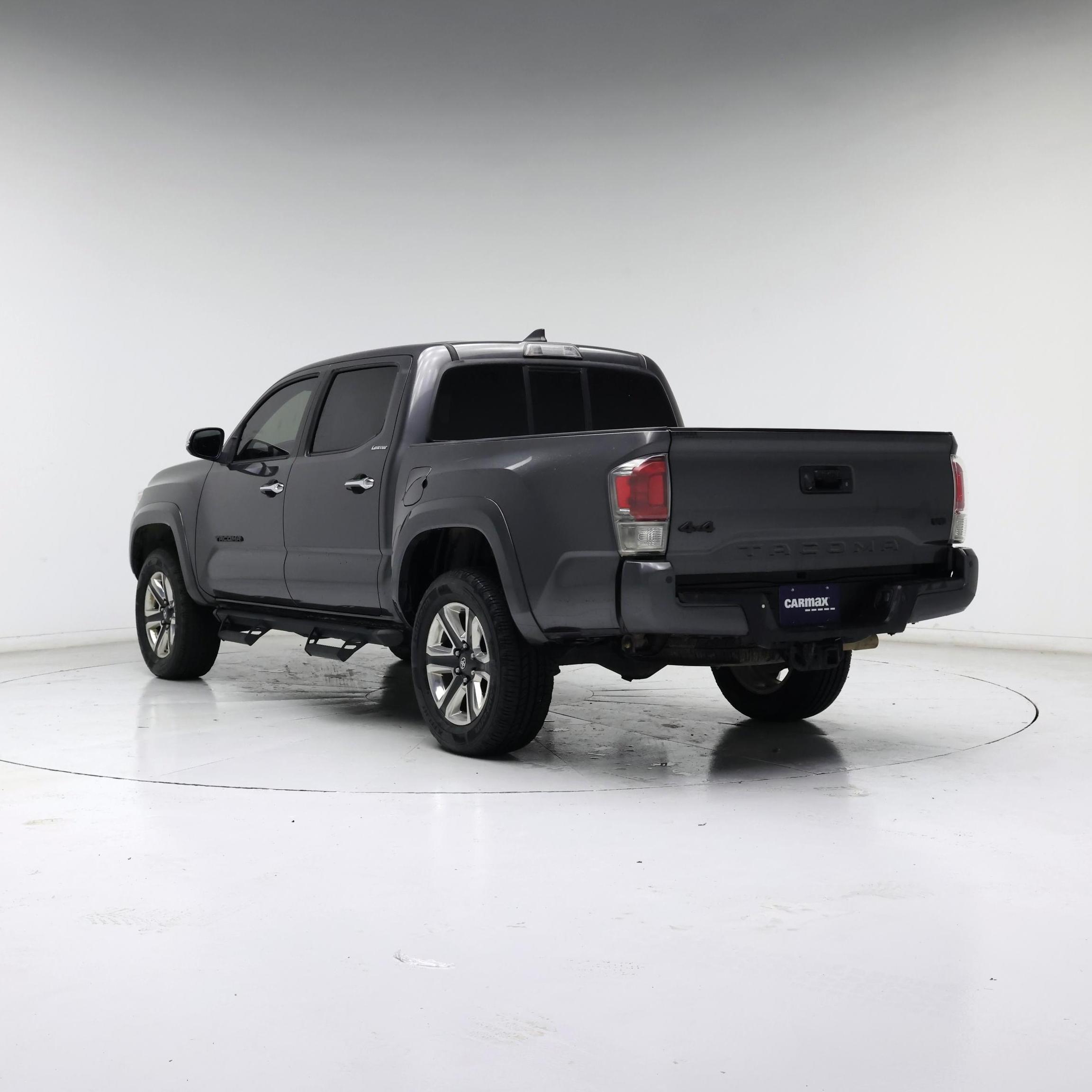 Thumbnail: 2016 Toyota Tacoma - 2