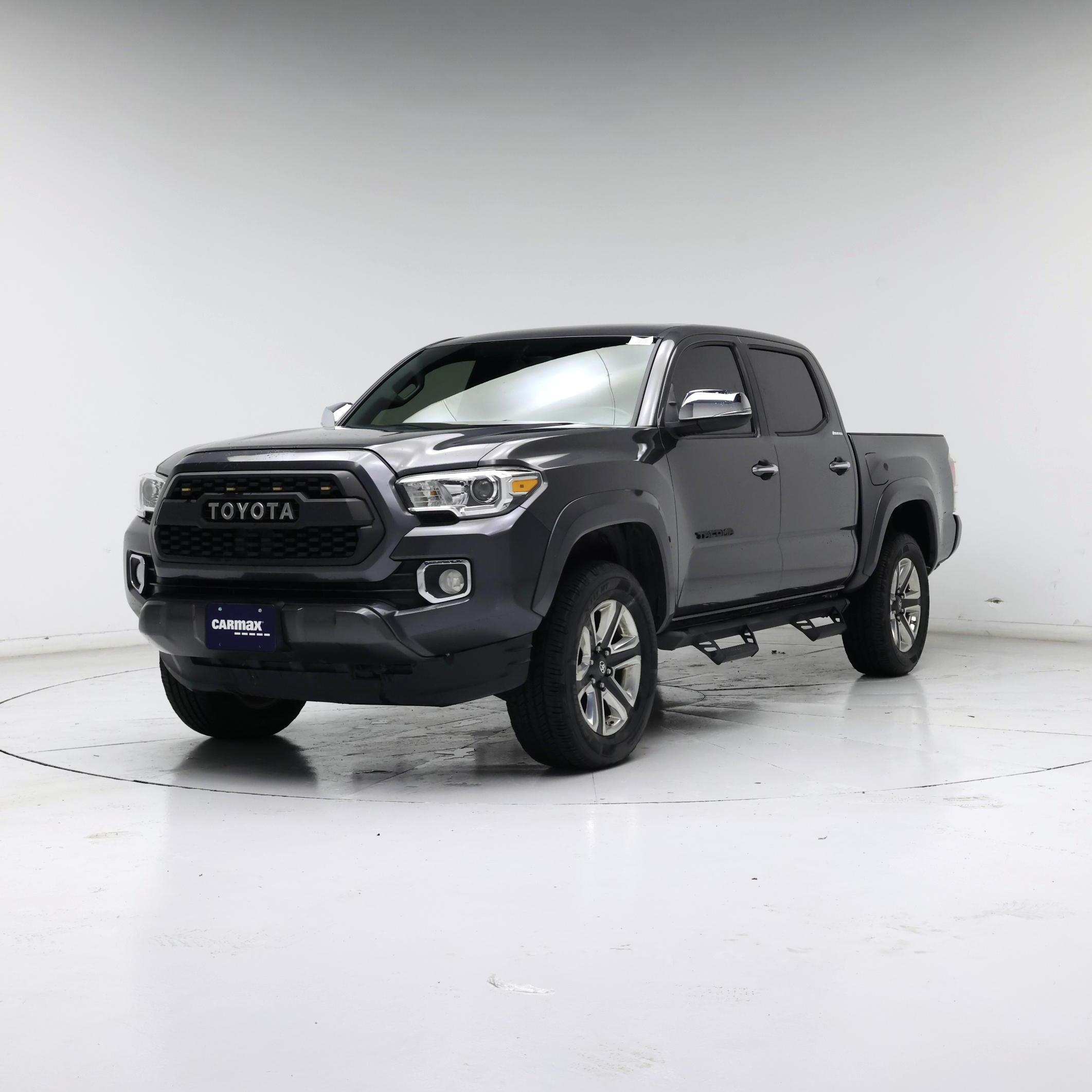 Thumbnail: 2016 Toyota Tacoma - 4