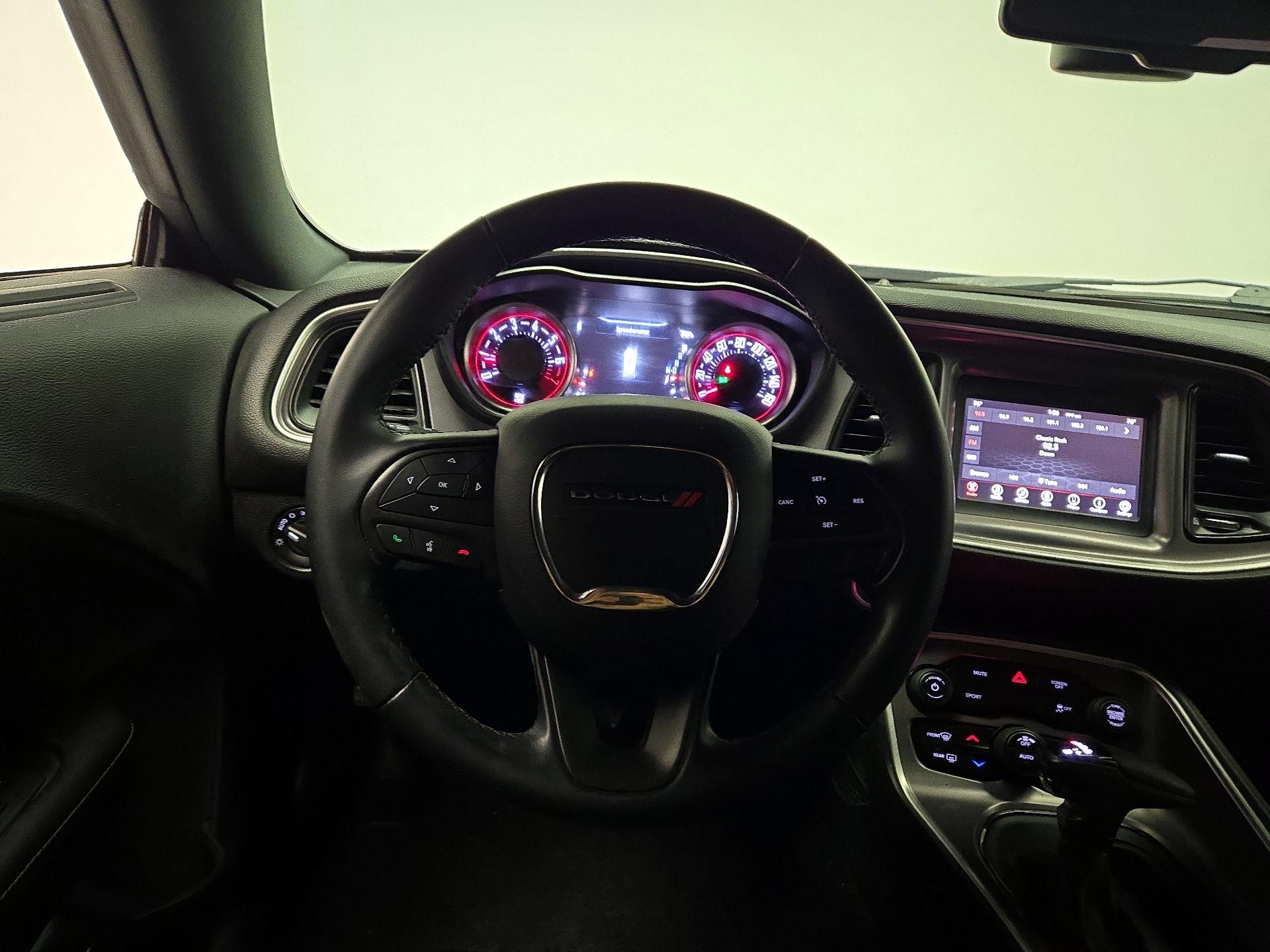 Thumbnail: 2019 Dodge Challenger - 10