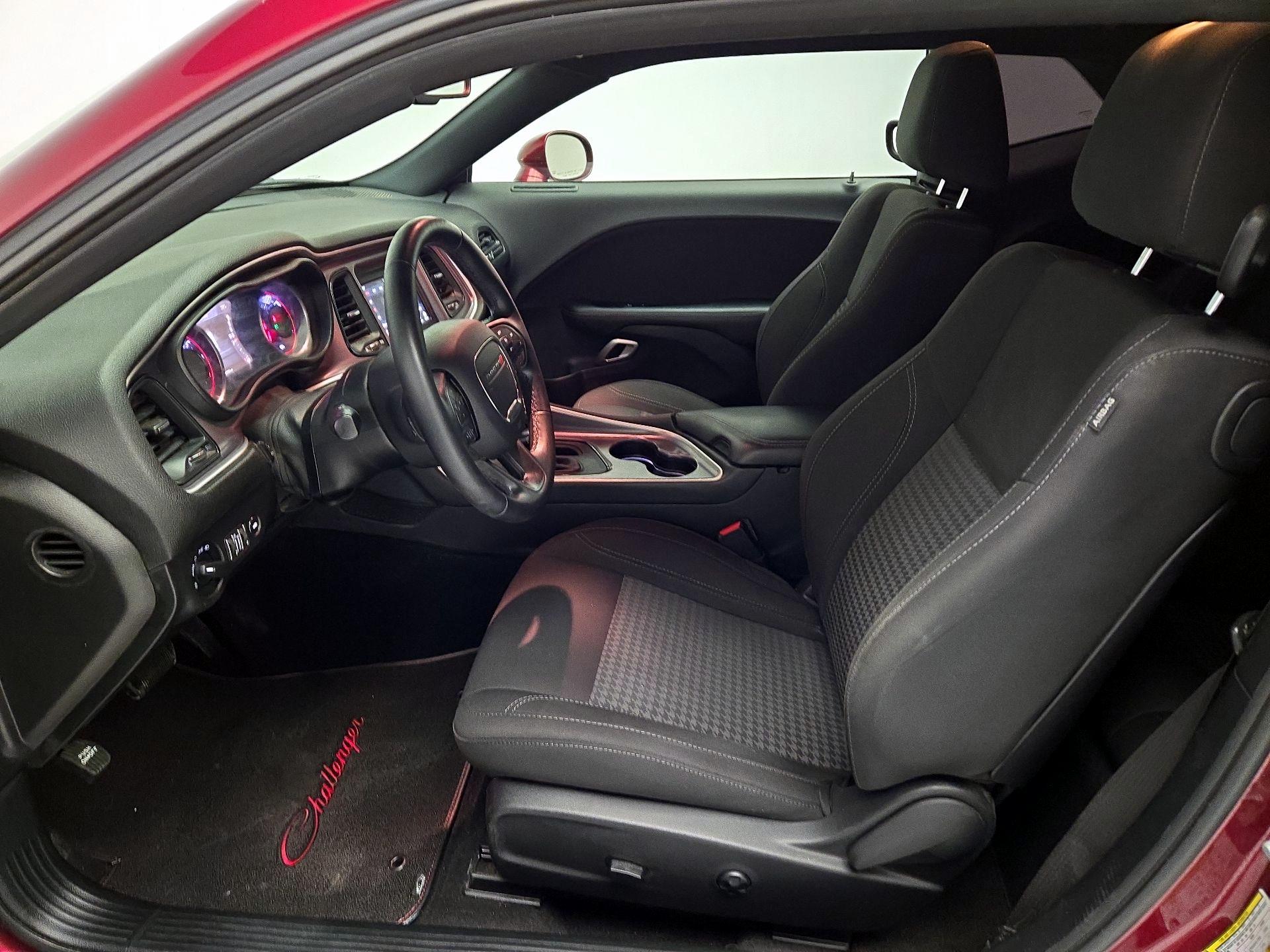 Thumbnail: 2019 Dodge Challenger - 11