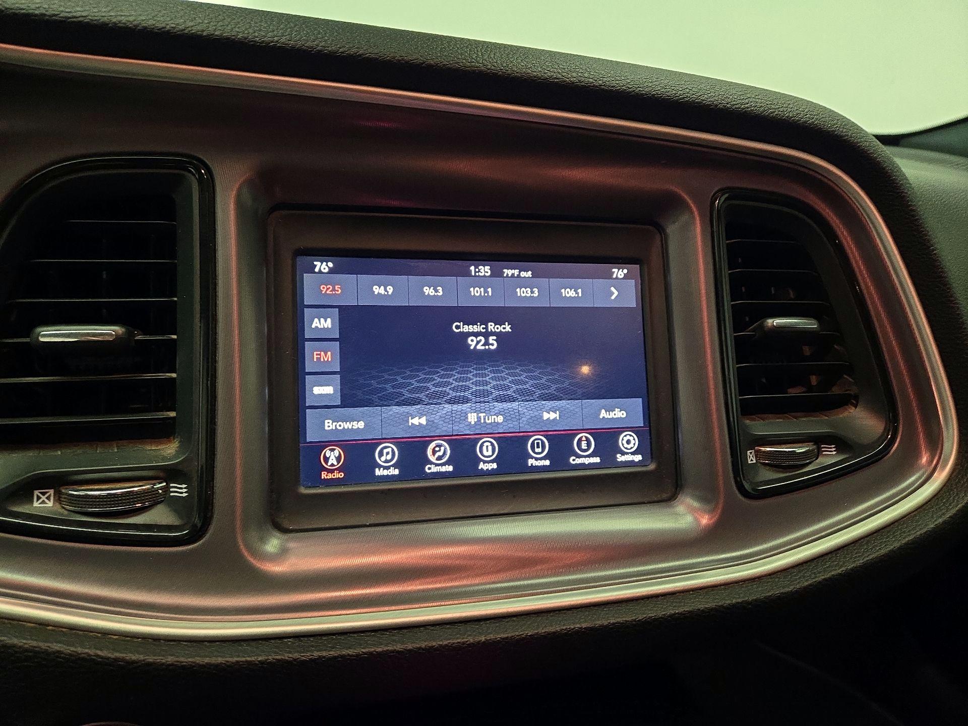 Thumbnail: 2019 Dodge Challenger - 15