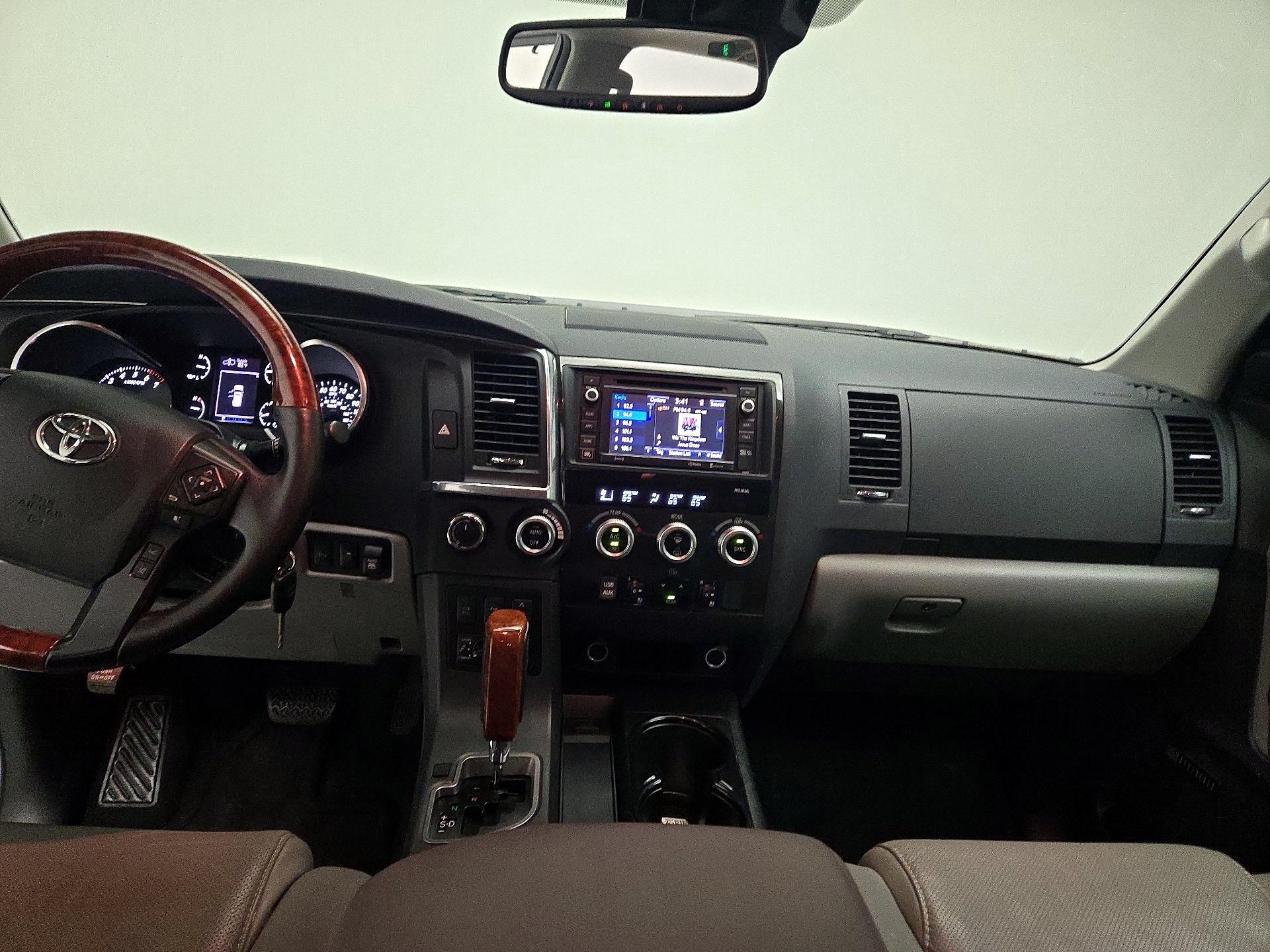 Thumbnail: 2019 Toyota Sequoia - 9