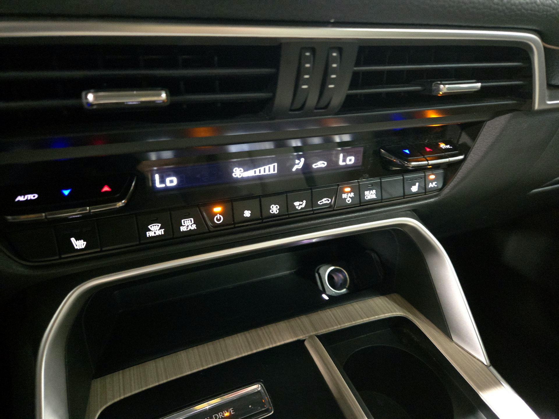 Thumbnail: 2024 Mazda CX-90 - 17