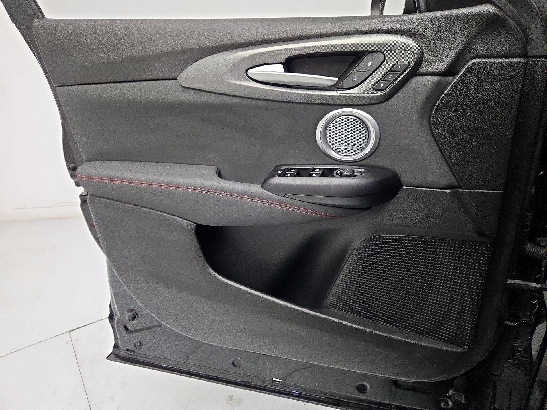 Thumbnail: 2024 Dodge Hornet - 12