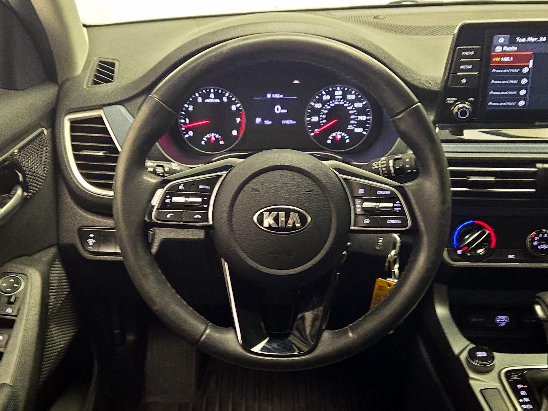 Thumbnail: 2021 Kia Seltos - 10