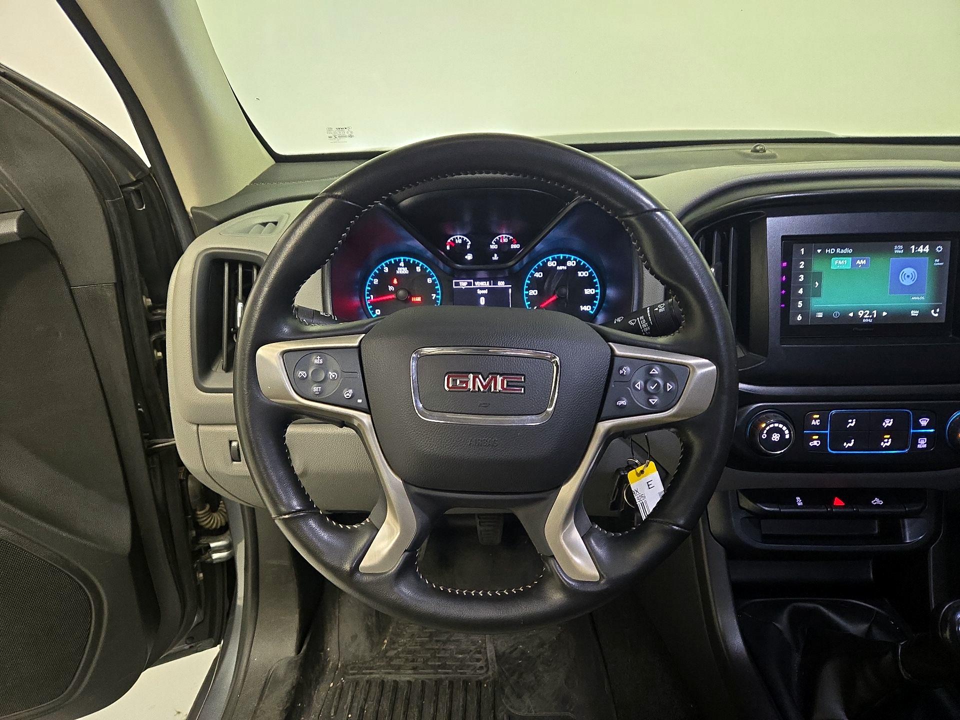 Thumbnail: 2018 GMC Canyon - 10