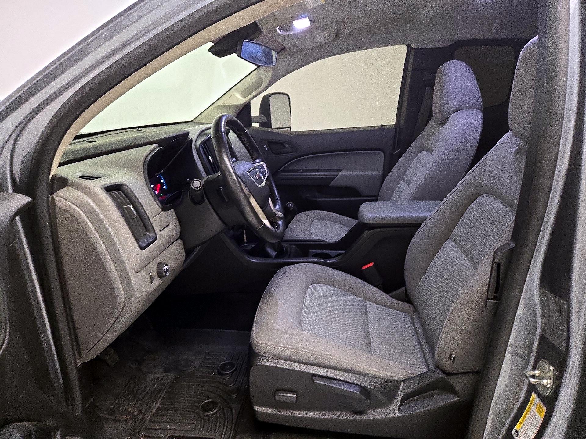 Thumbnail: 2018 GMC Canyon - 11