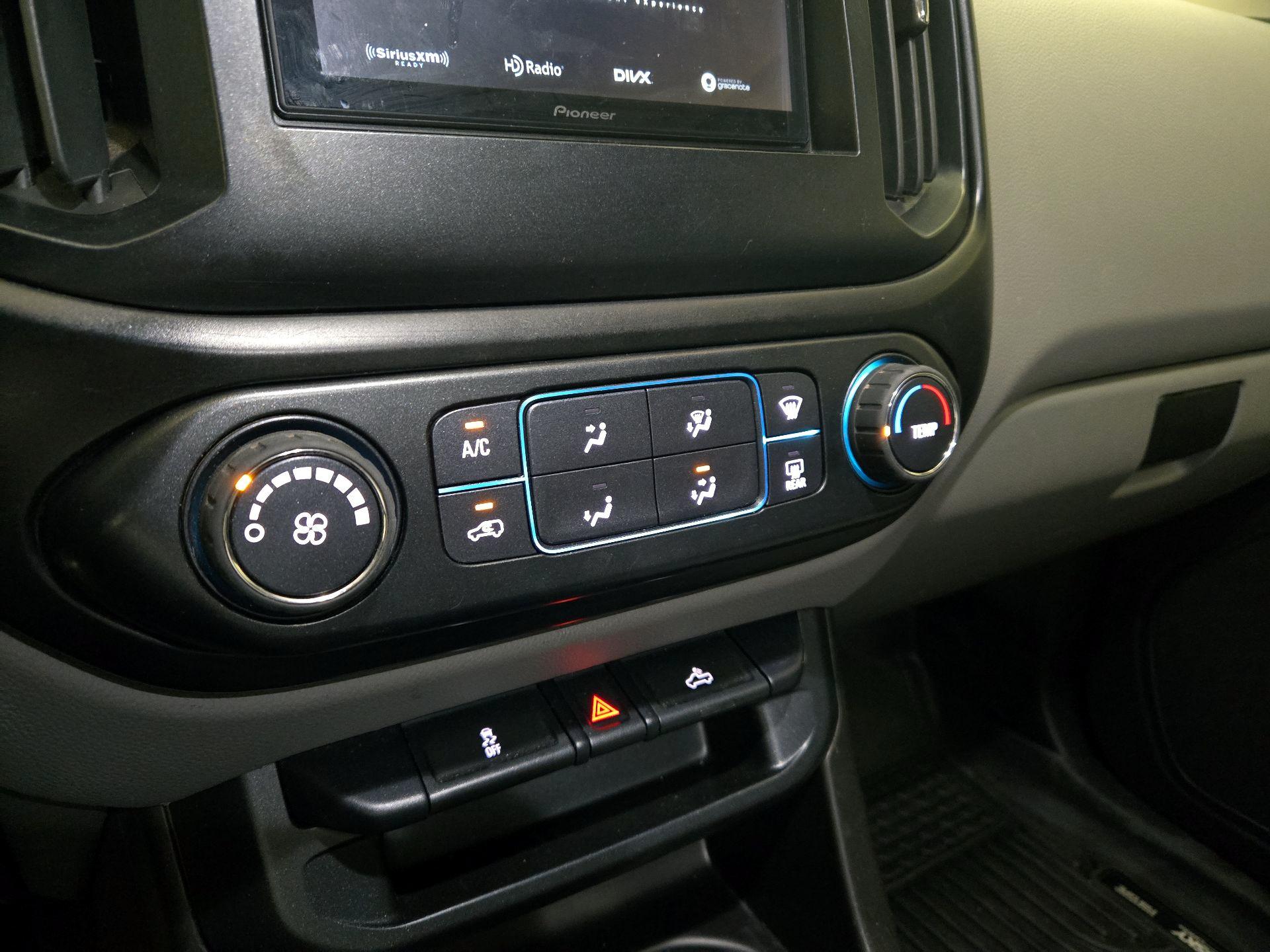 Thumbnail: 2018 GMC Canyon - 16