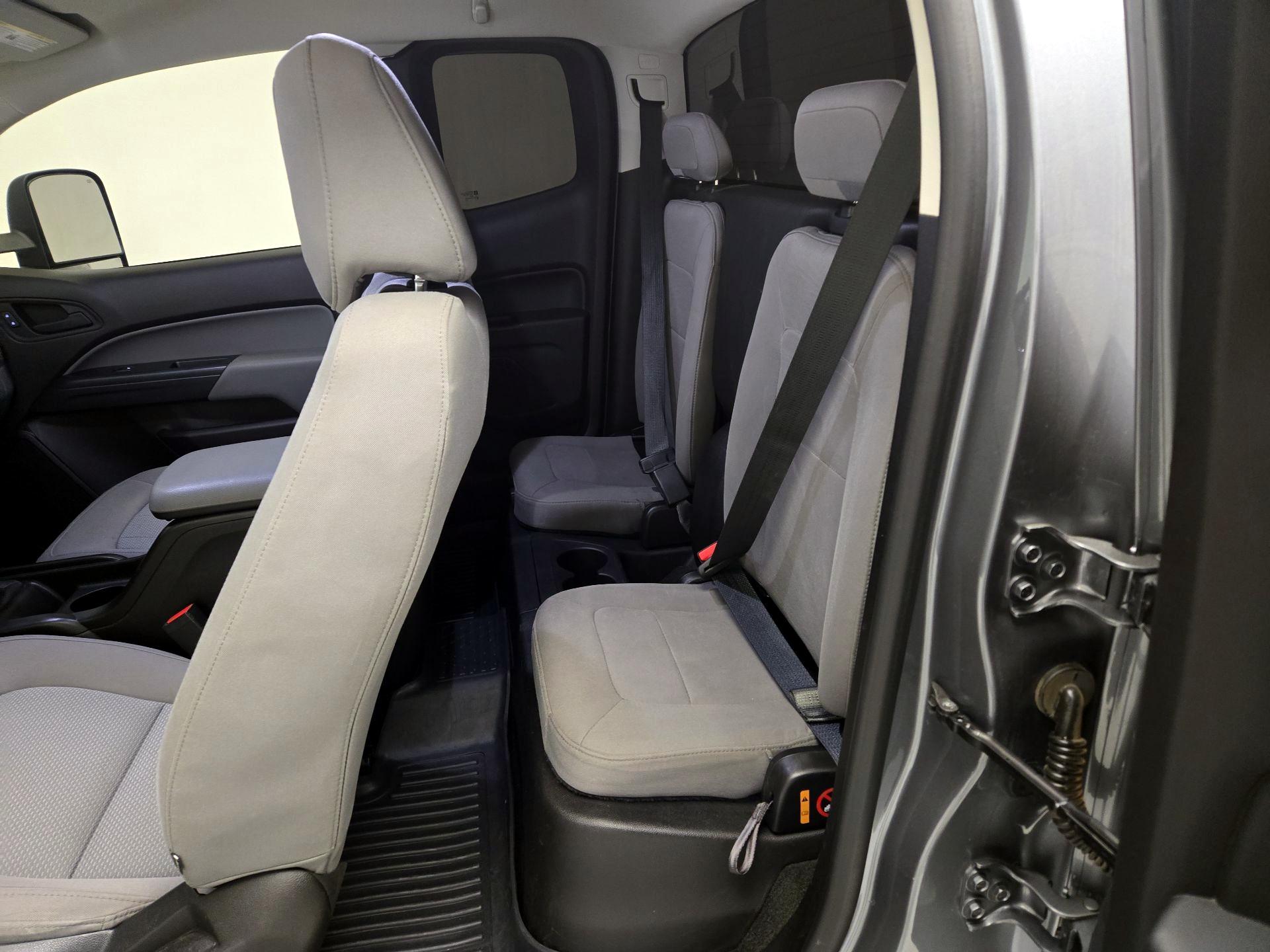 Thumbnail: 2018 GMC Canyon - 18