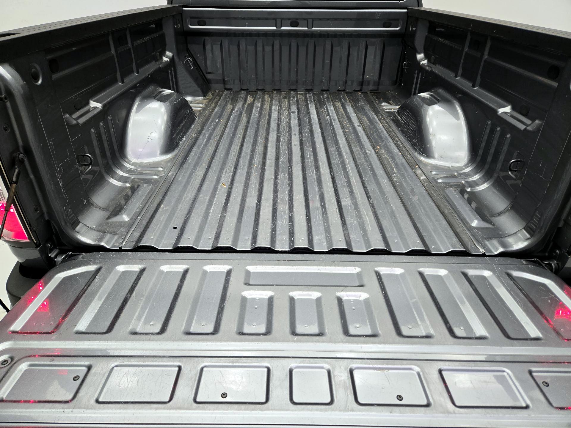 Thumbnail: 2018 GMC Canyon - 19