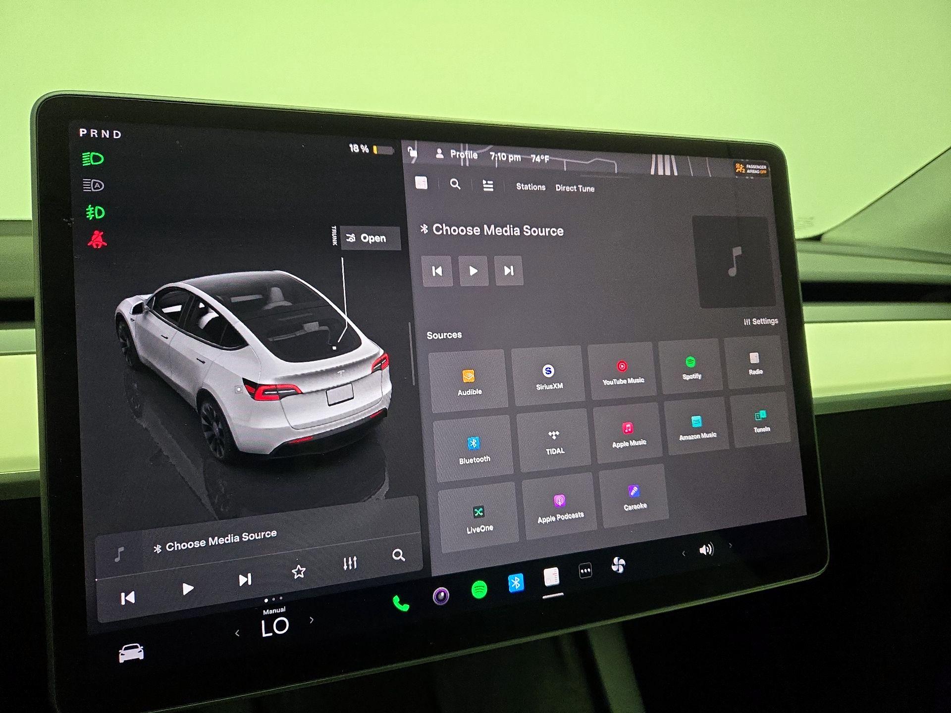 Thumbnail: 2023 Tesla Model Y - 15