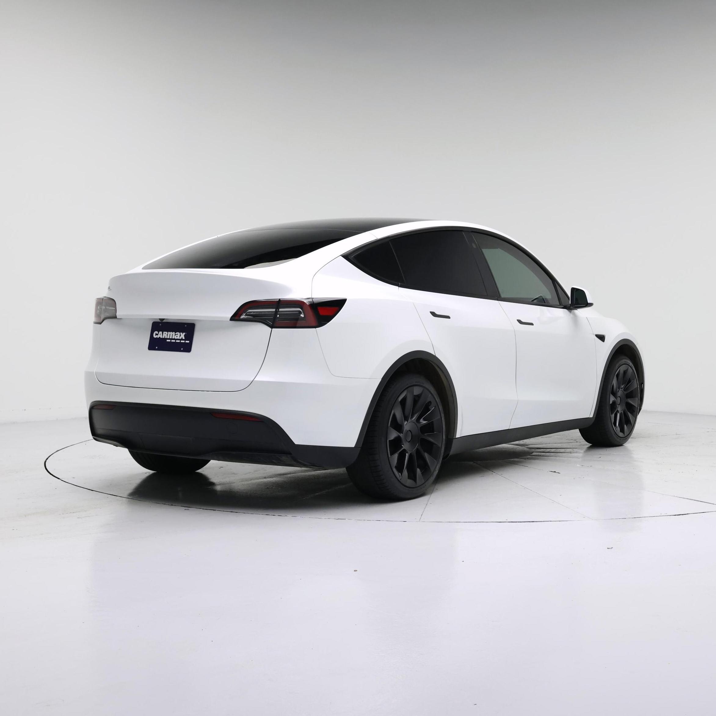Thumbnail: 2023 Tesla Model Y - 8