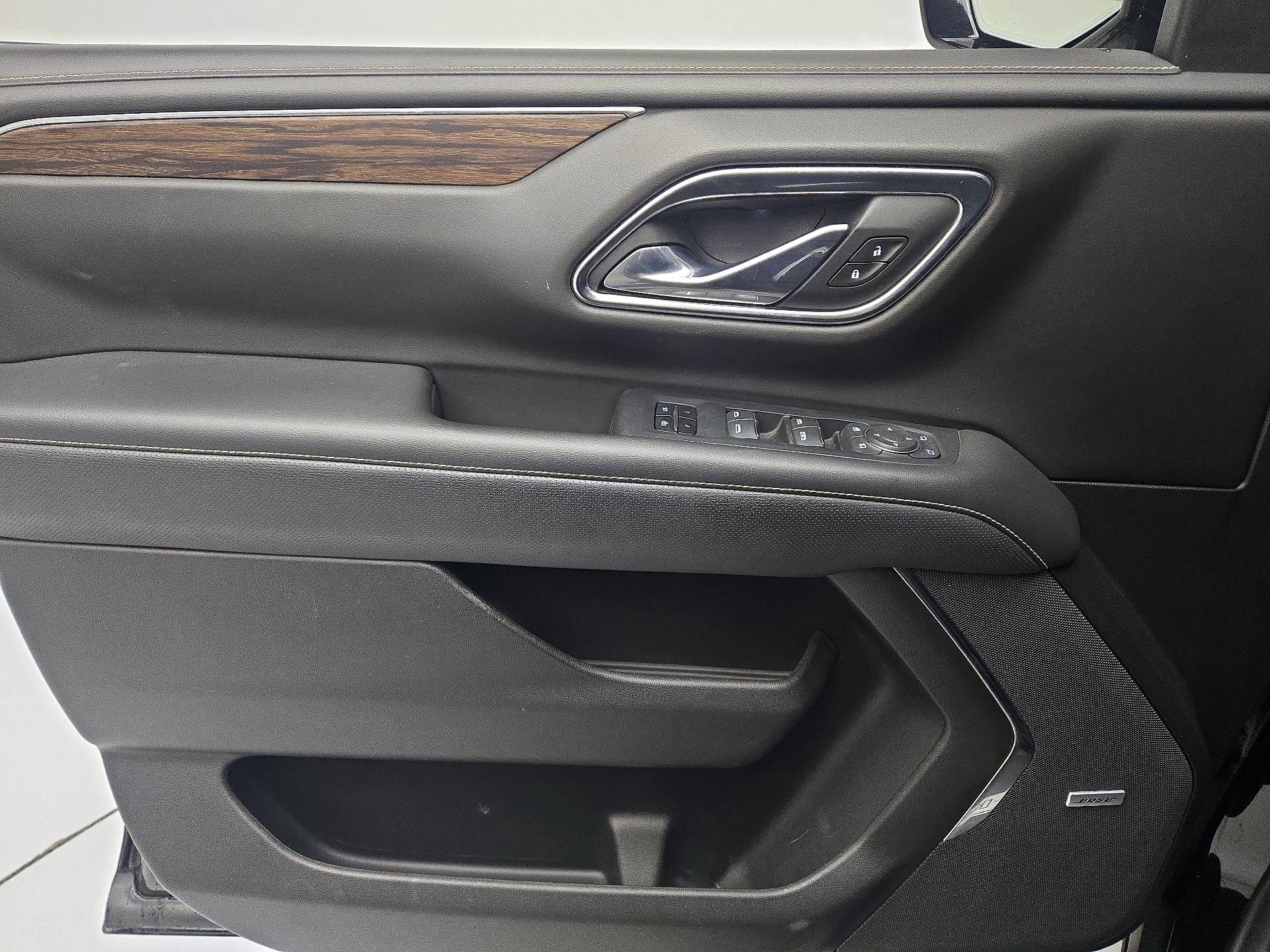 Thumbnail: 2021 Chevrolet Tahoe - 12