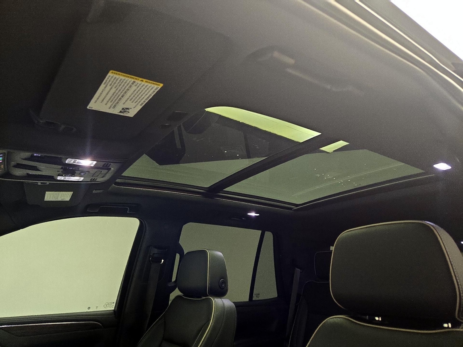 2021 Chevrolet Tahoe Premier - Photo 20