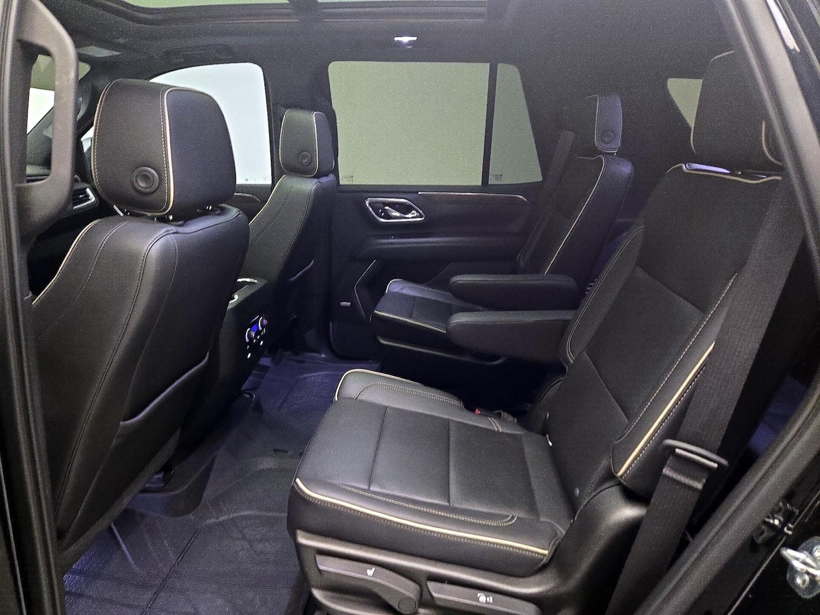 2021 Chevrolet Tahoe Premier - Photo 21