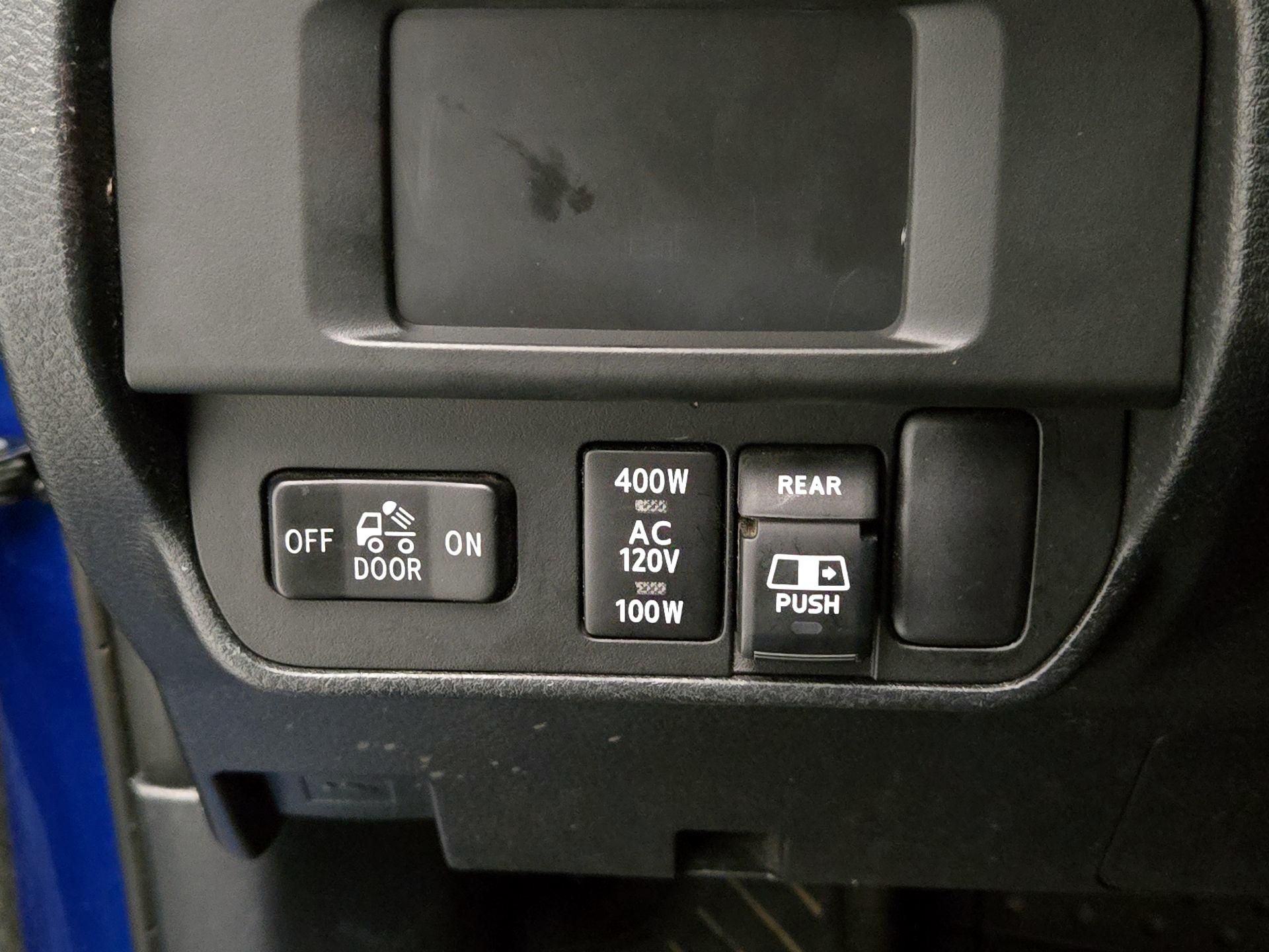 Thumbnail: 2017 Toyota Tacoma - 13