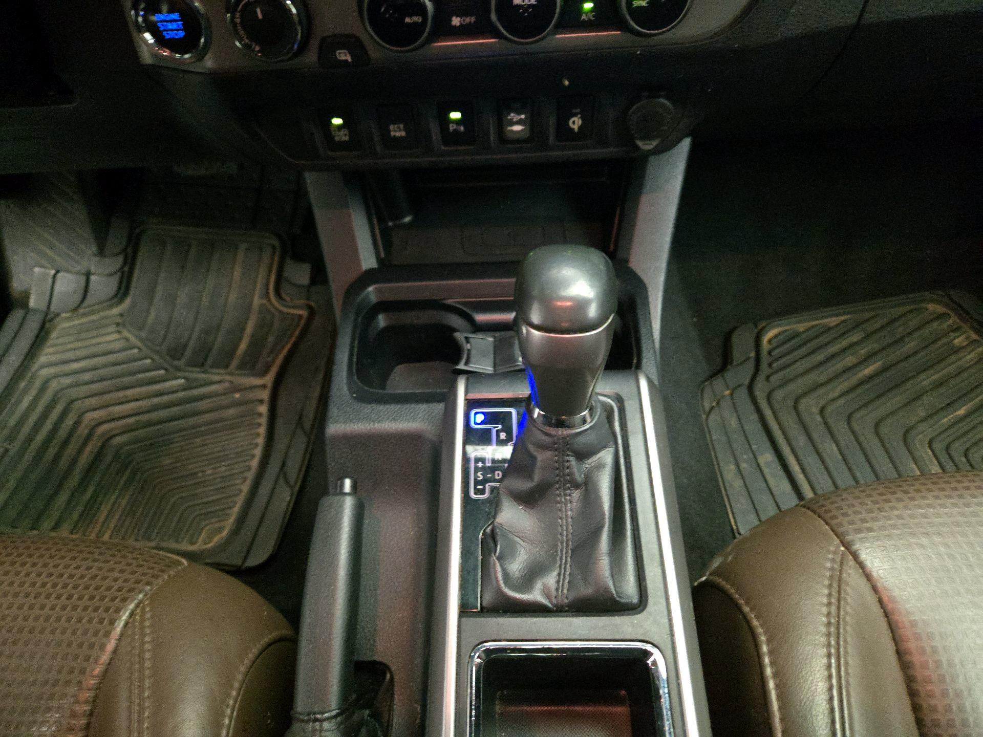 Thumbnail: 2017 Toyota Tacoma - 17