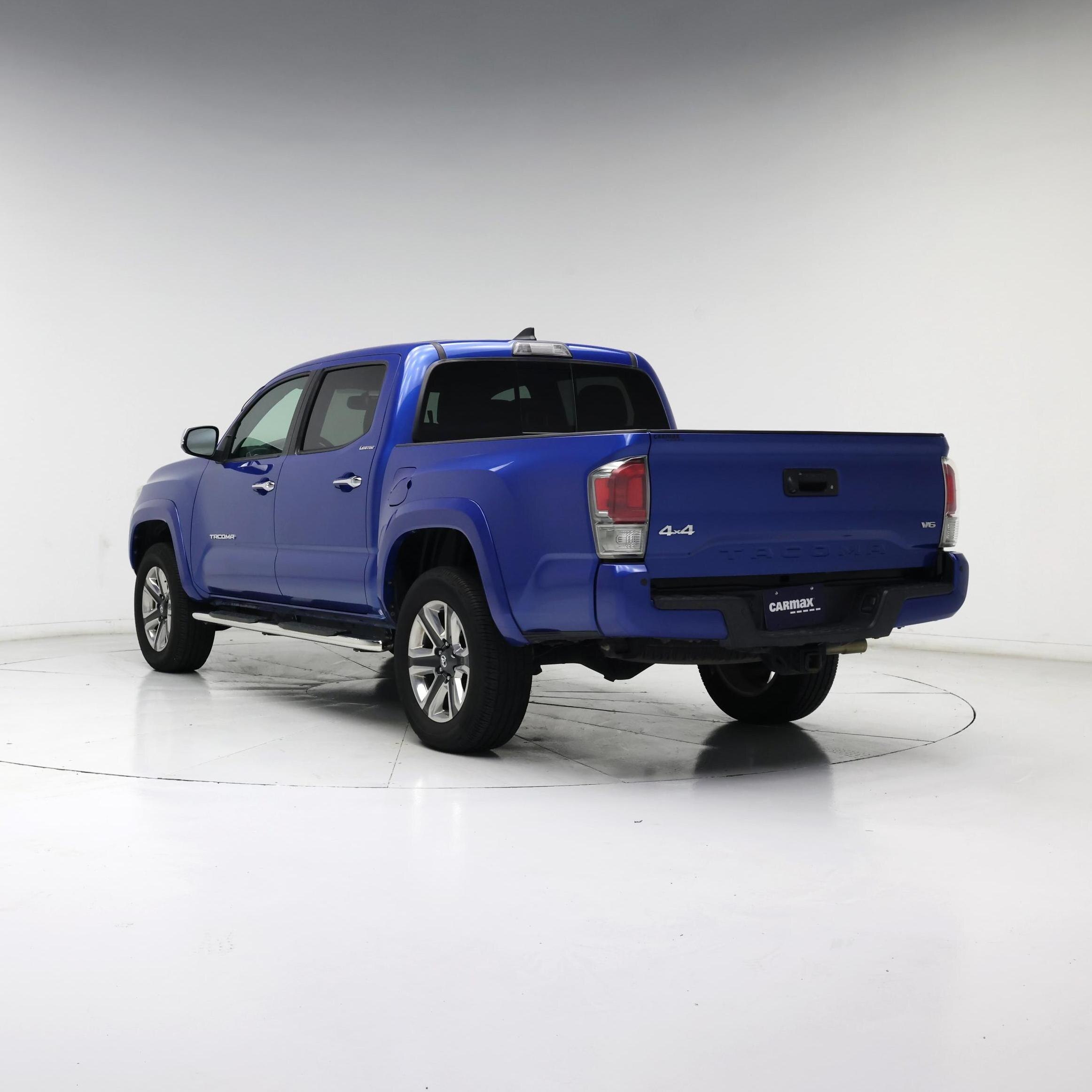 Thumbnail: 2017 Toyota Tacoma - 2