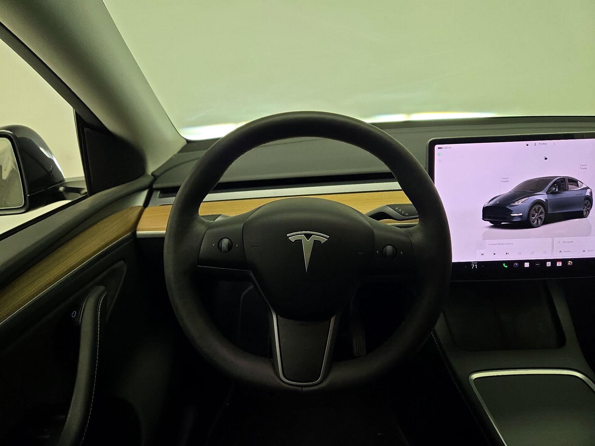 Thumbnail: 2024 Tesla Model Y - 10