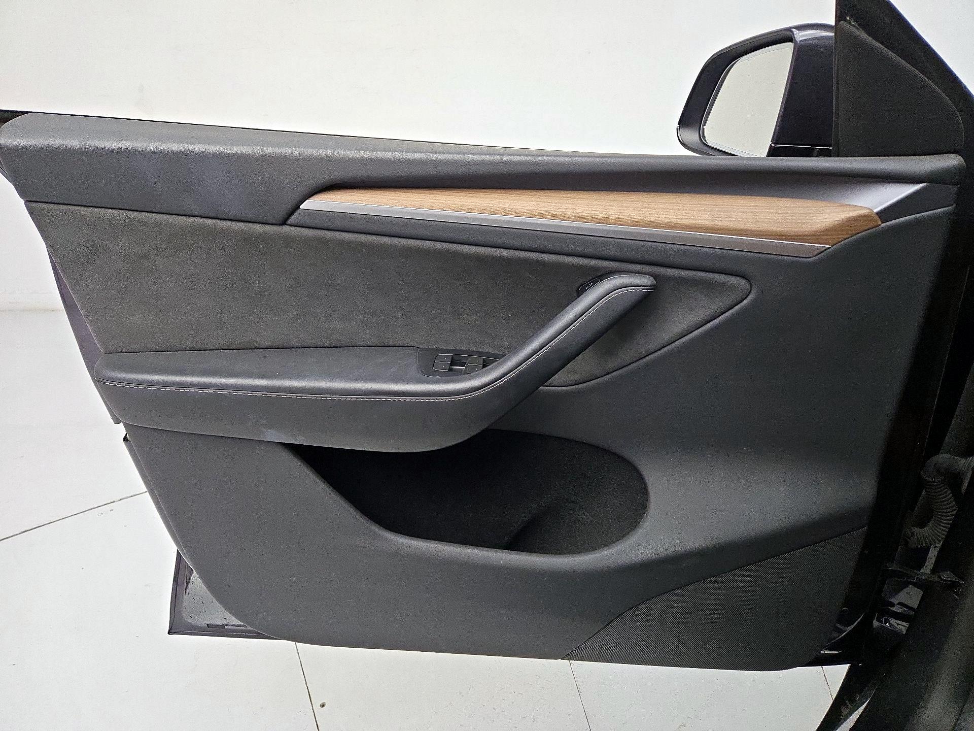 Thumbnail: 2024 Tesla Model Y - 12