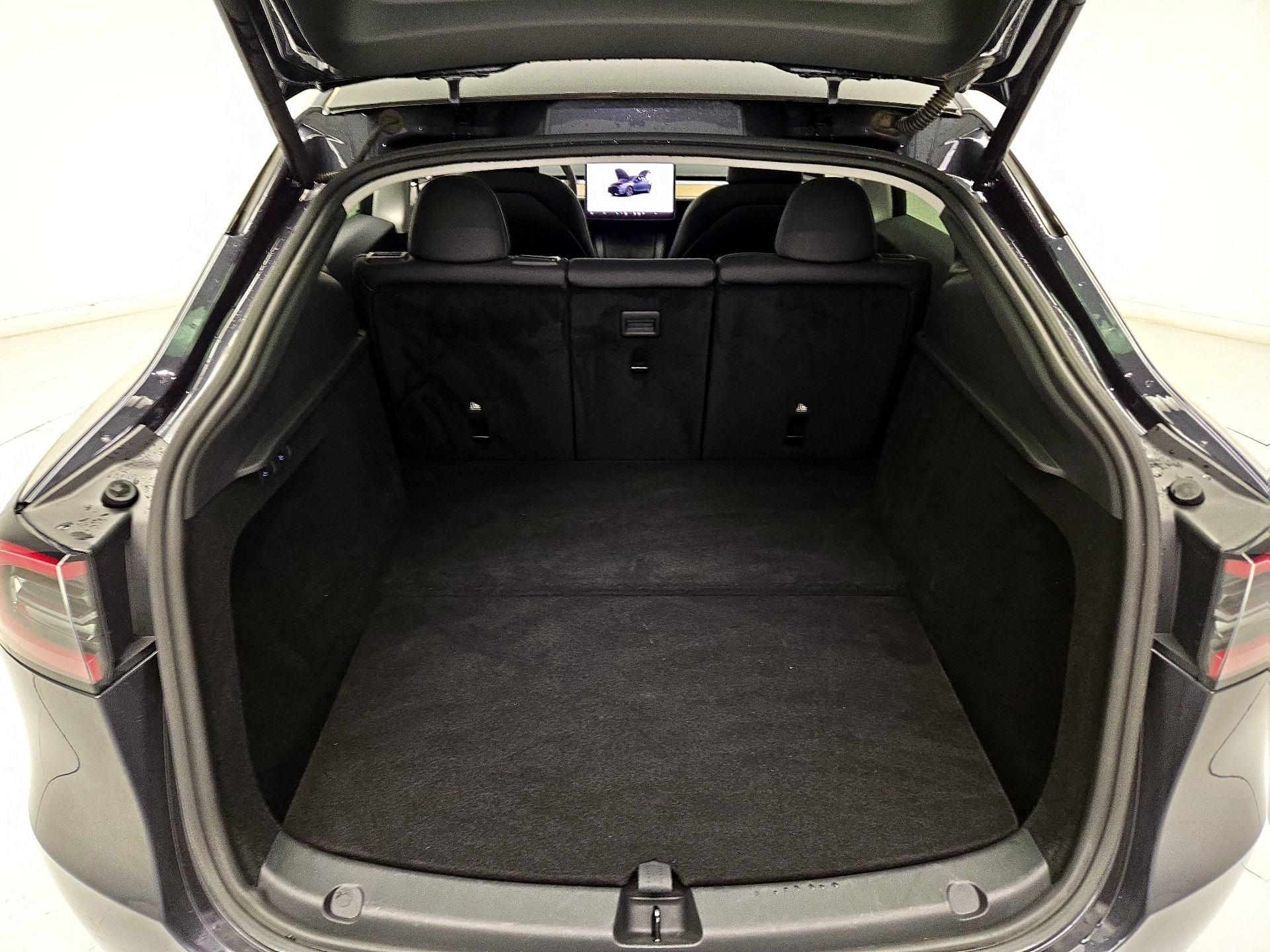 Thumbnail: 2024 Tesla Model Y - 19