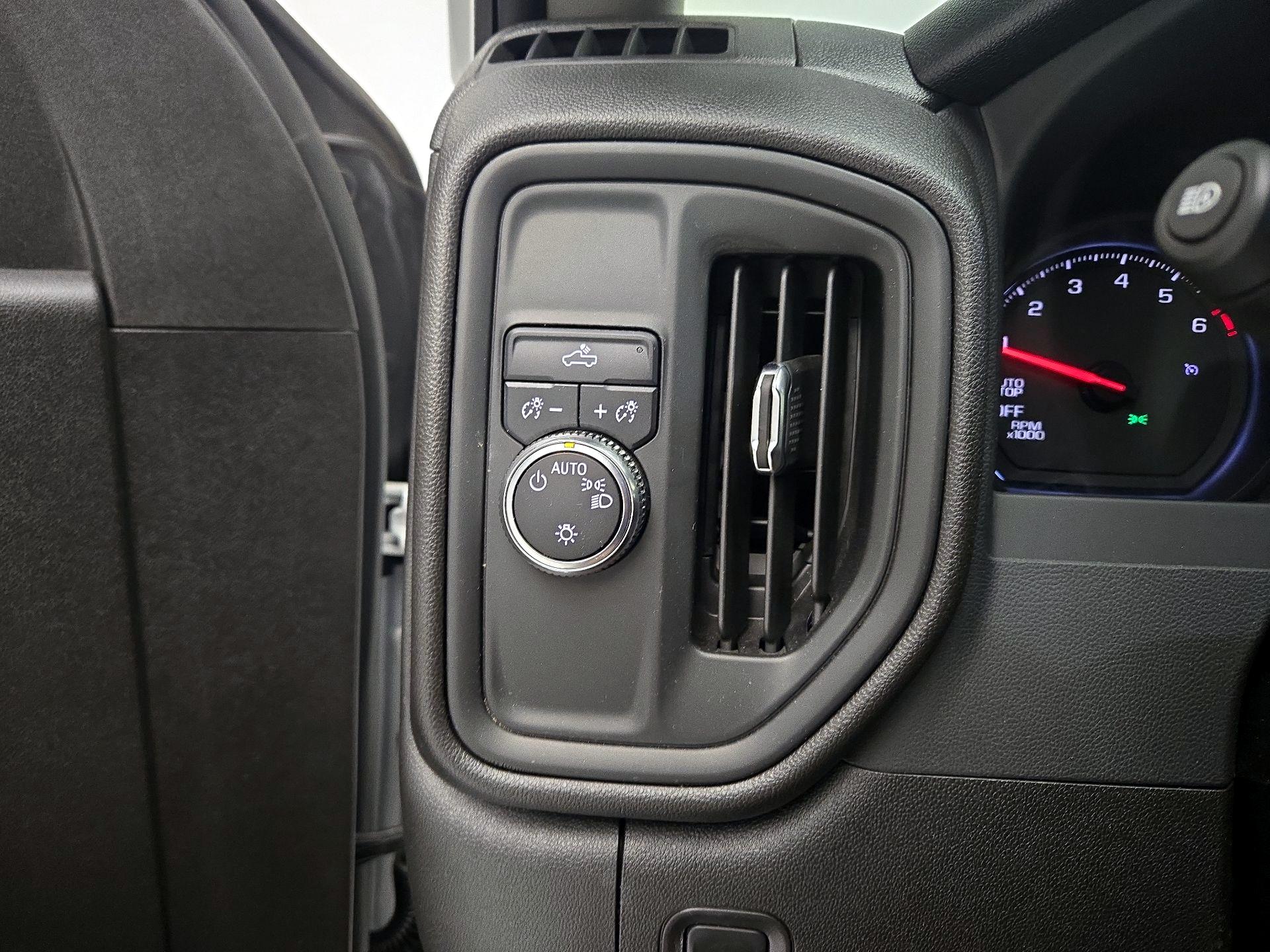 Thumbnail: 2025 GMC Sierra 1500 - 13