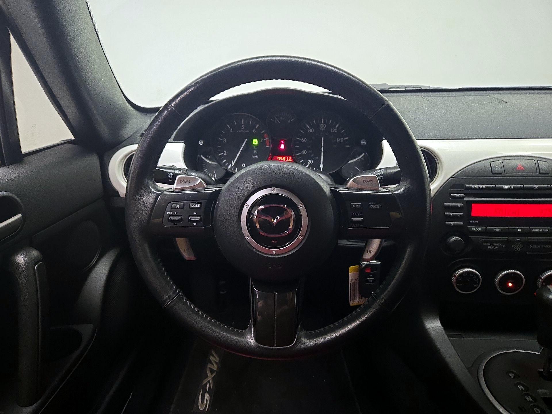 Thumbnail: 2015 Mazda MX-5 Miata - 10